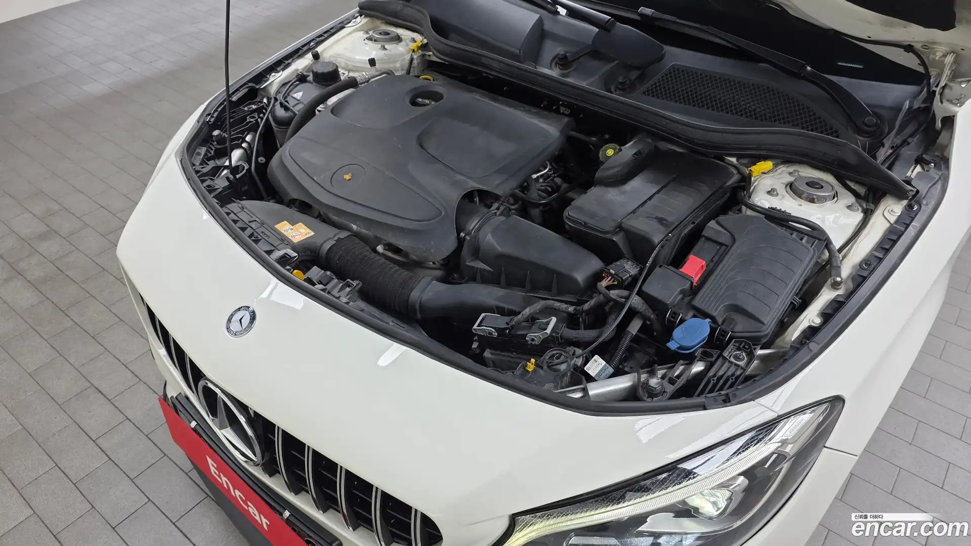 CLA-Class Mercedes-Benz 2017.3-OUTER-006