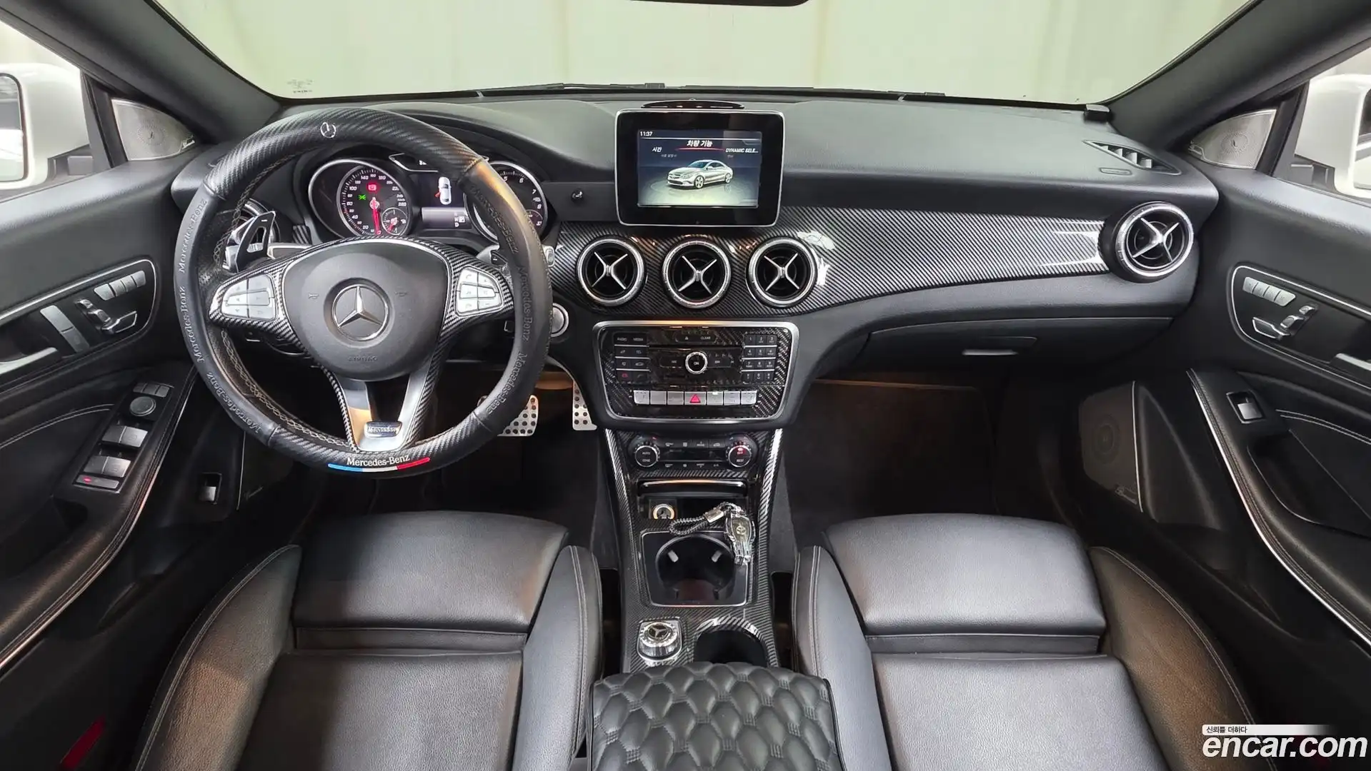 CLA-Class Mercedes-Benz 2017.3-INNER-007