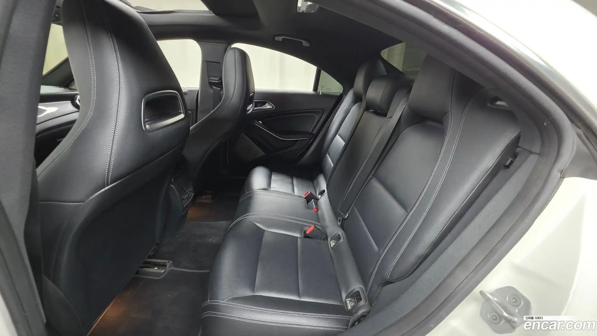 CLA-Class Mercedes-Benz 2017.3-OPTION-016