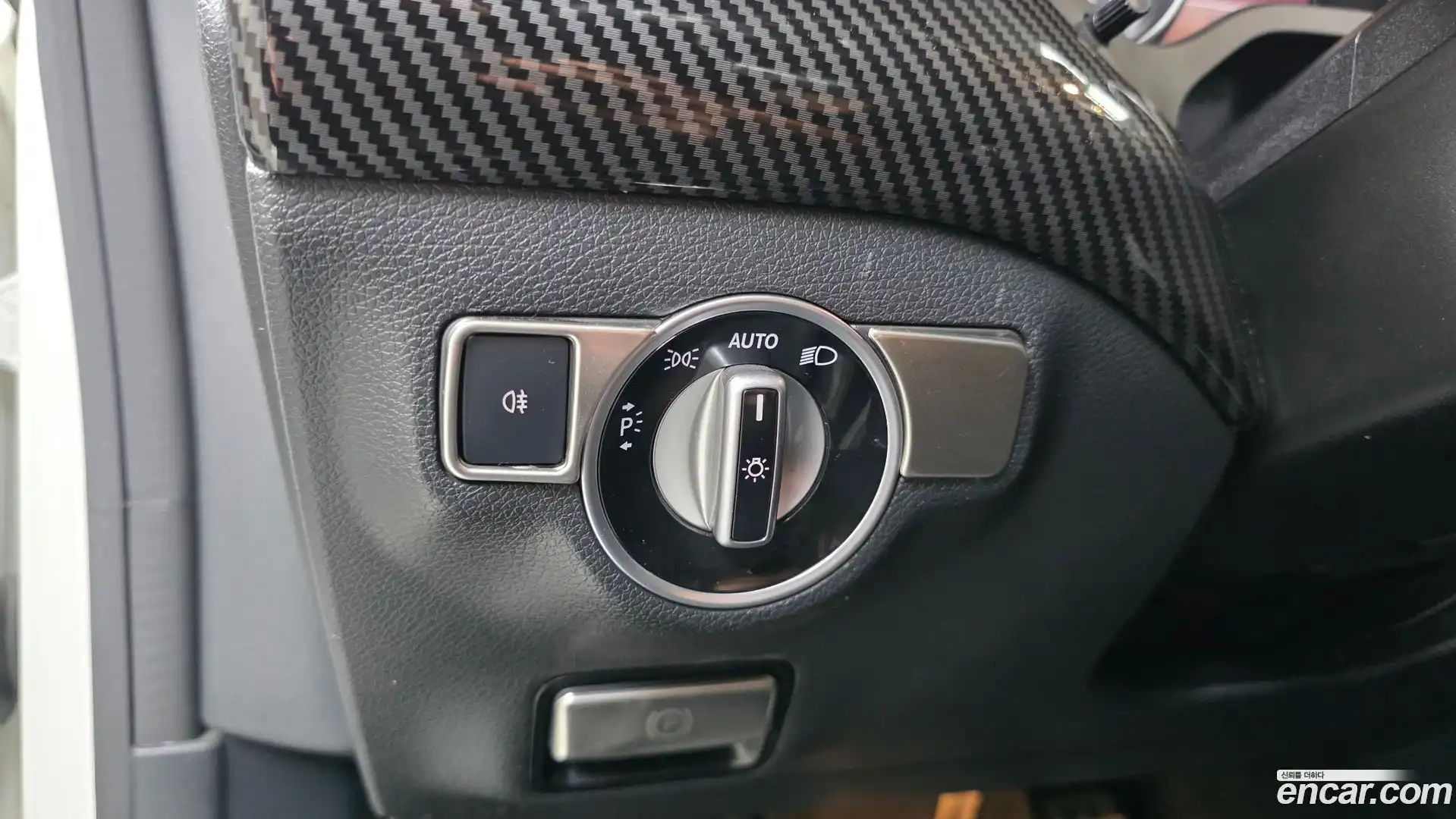 CLA-Class Mercedes-Benz 2017.3-OPTION-022