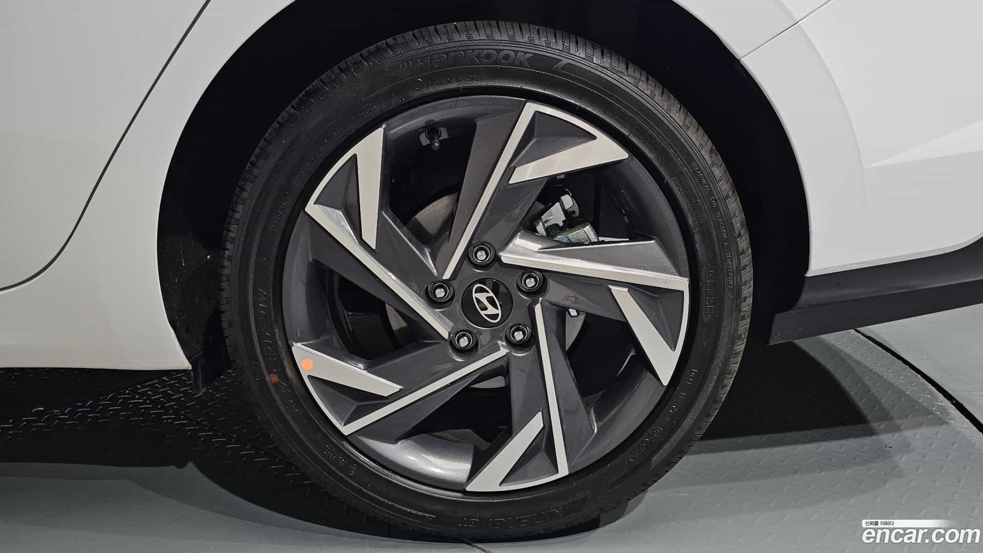 AVANTE Hyundai 2026.1-OUTER-031