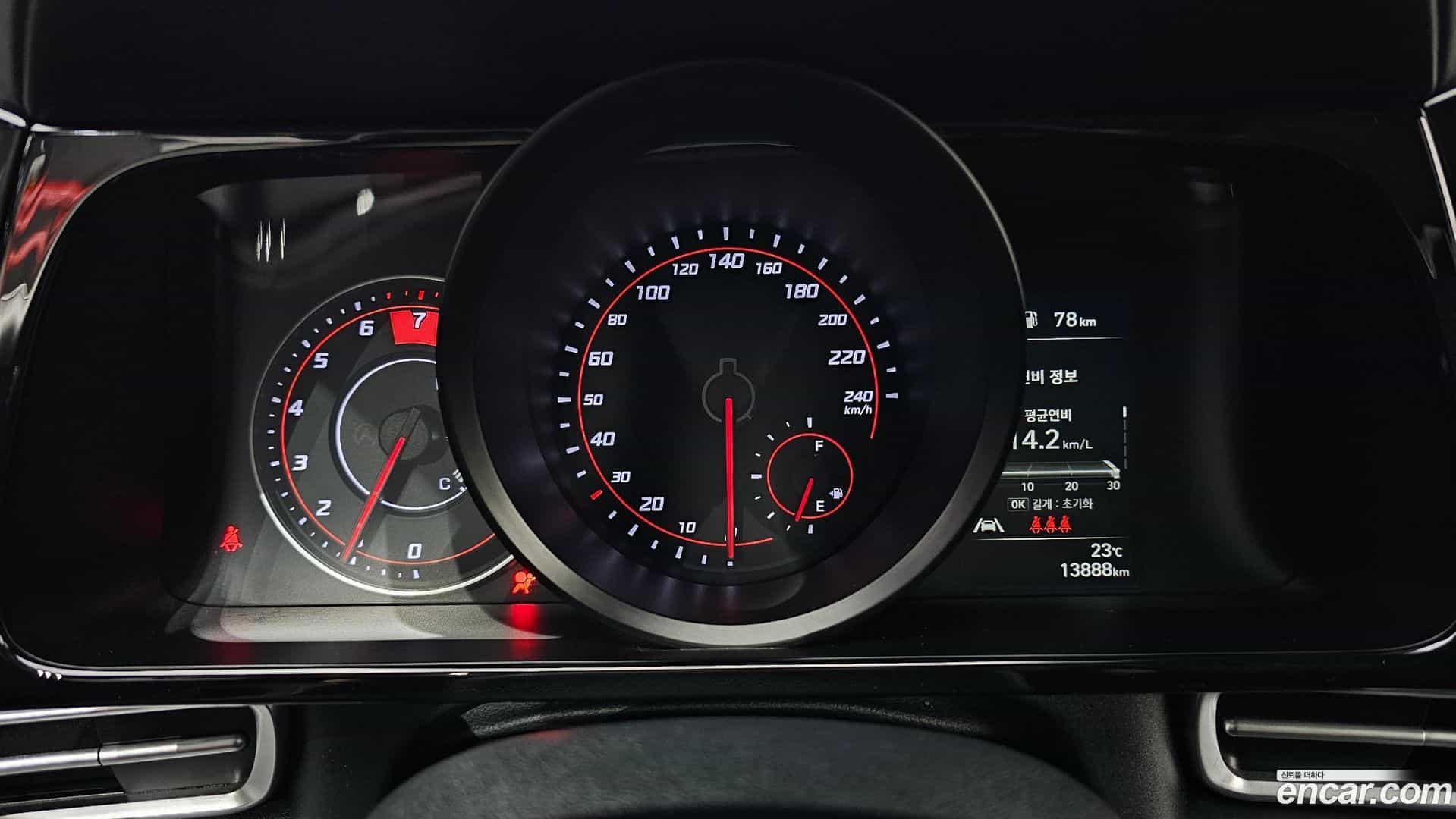 AVANTE Hyundai 2022.2-INNER-008