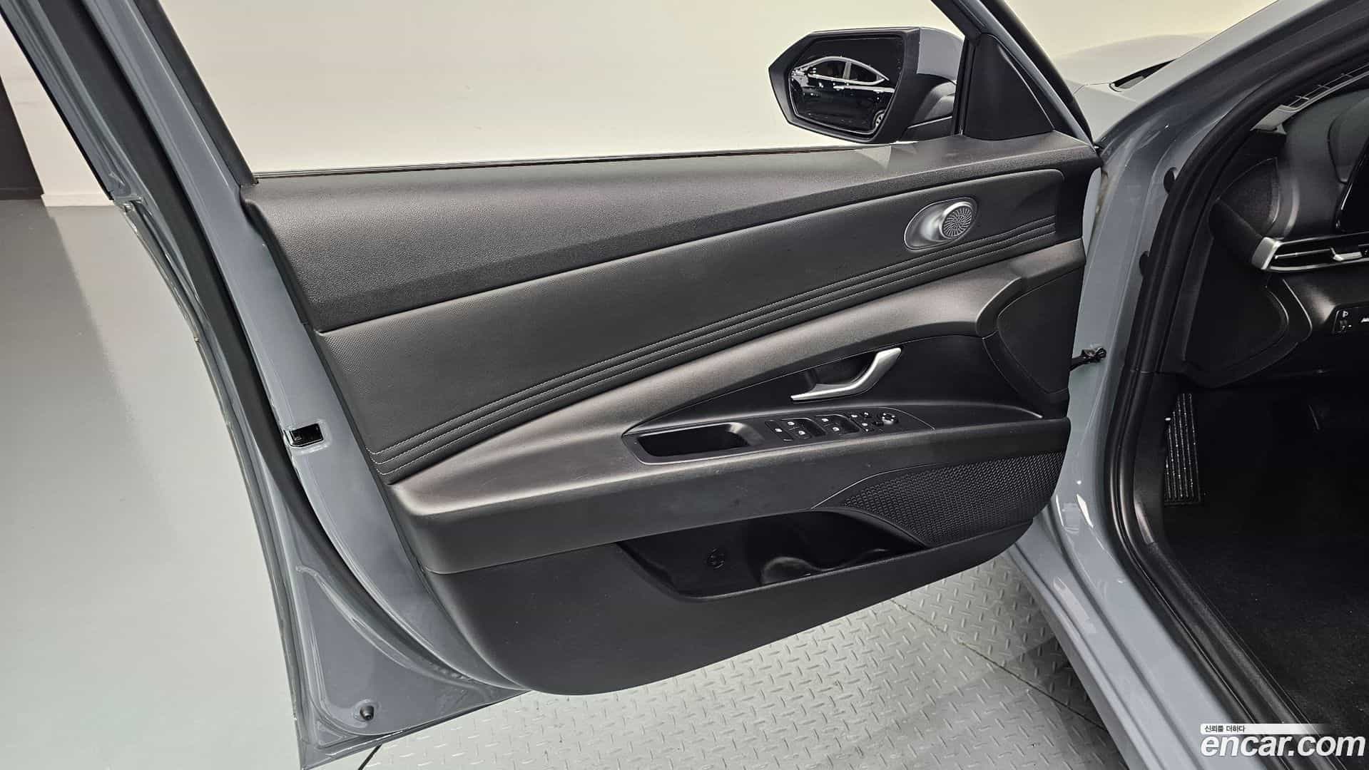 AVANTE Hyundai 2022.2-INNER-034