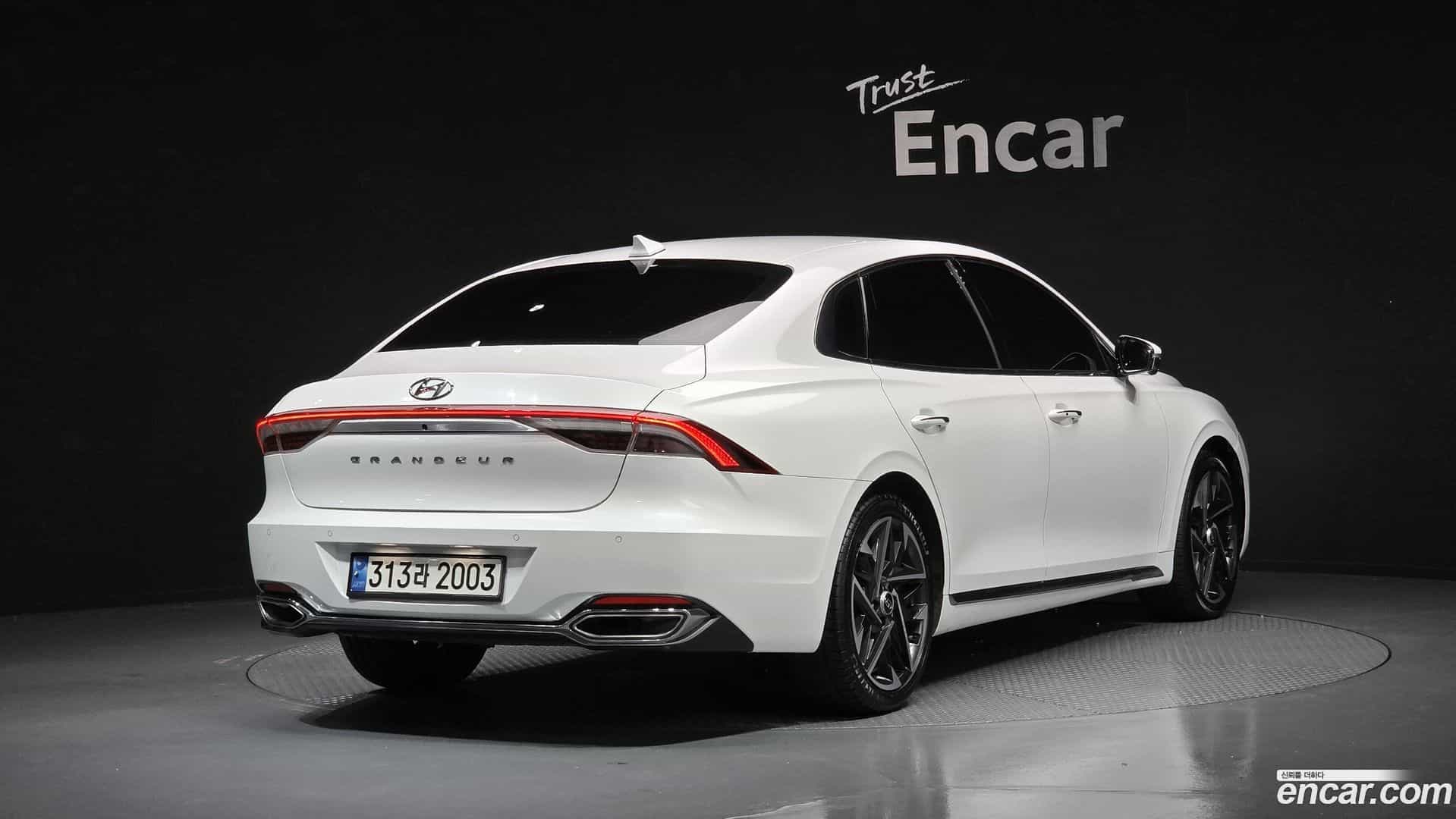 Grandeur Hyundai 2022.1-OUTER-002