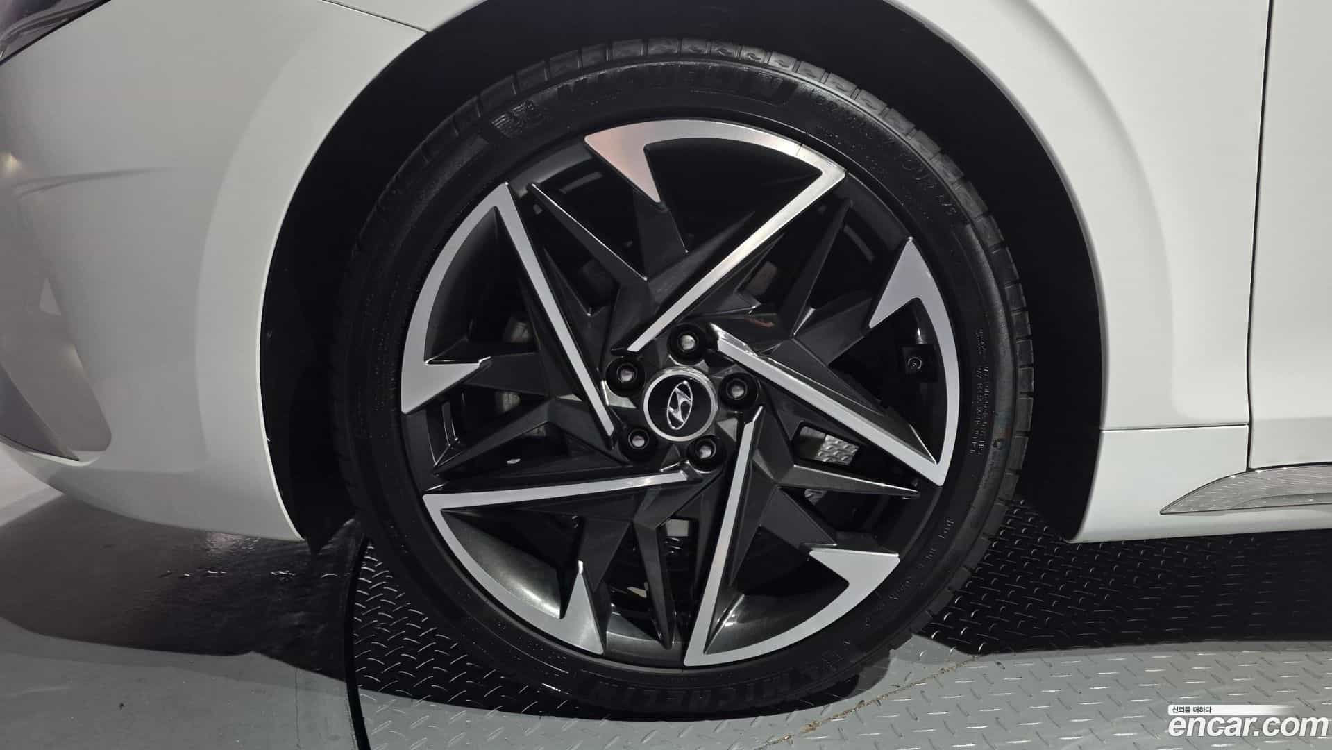 Grandeur Hyundai 2022.1-OUTER-005