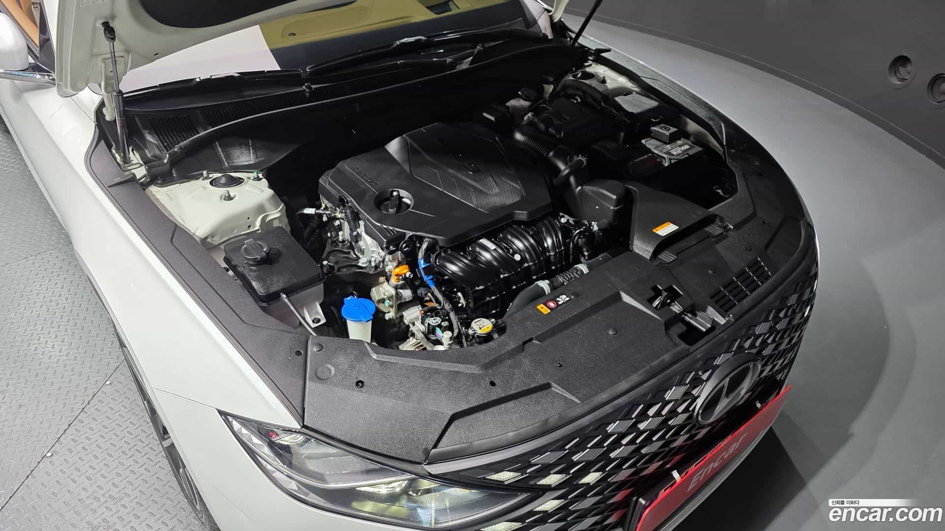 Grandeur Hyundai 2022.1-OUTER-006