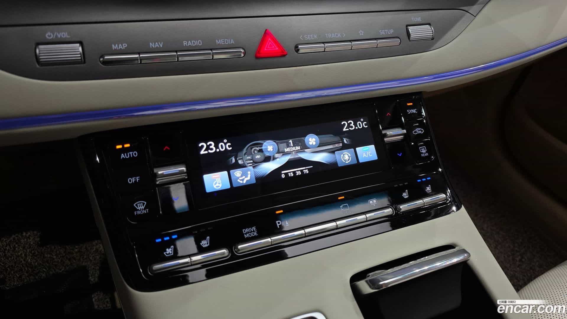 Grandeur Hyundai 2022.1-OPTION-020