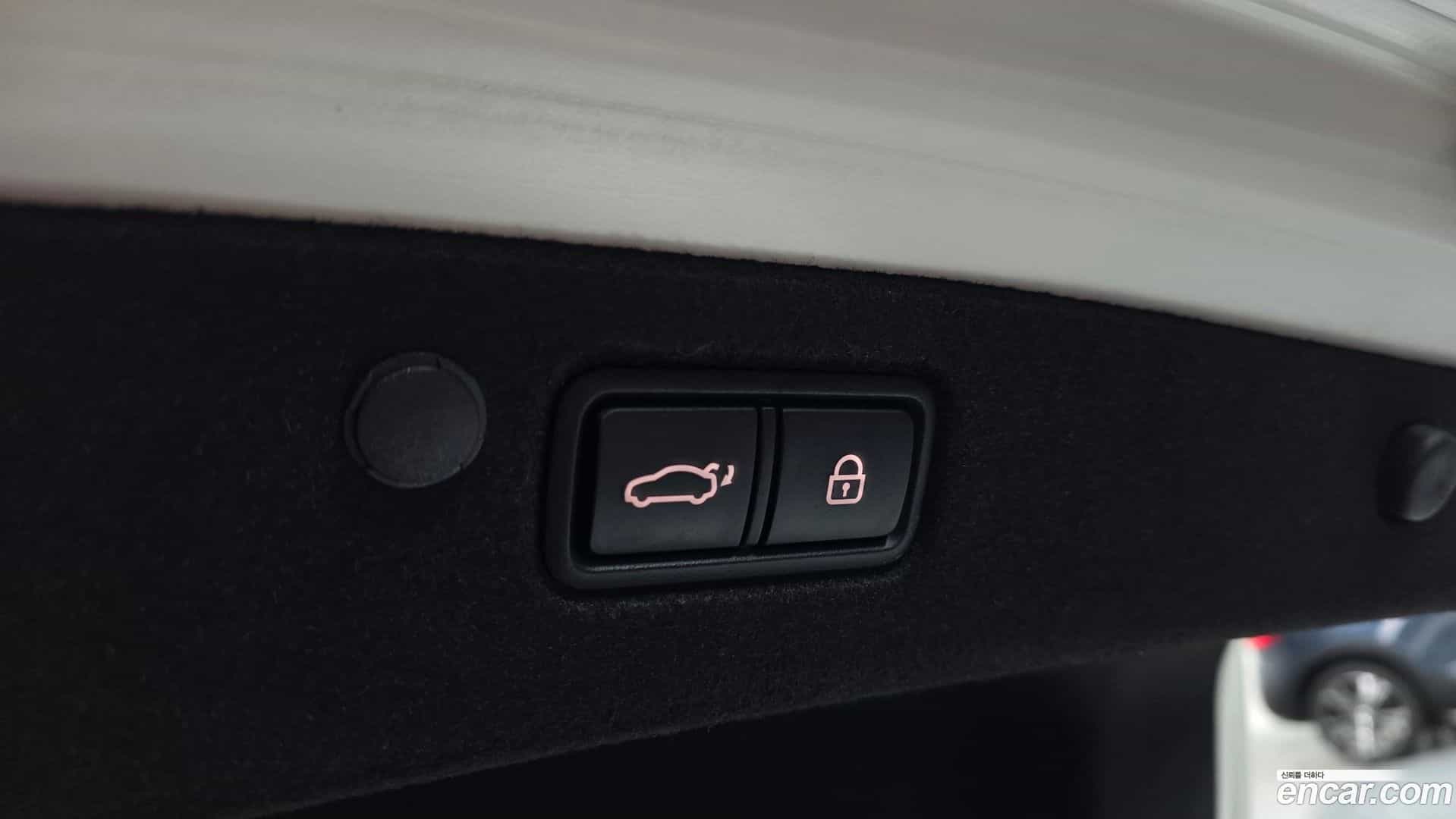 Grandeur Hyundai 2022.1-OPTION-024