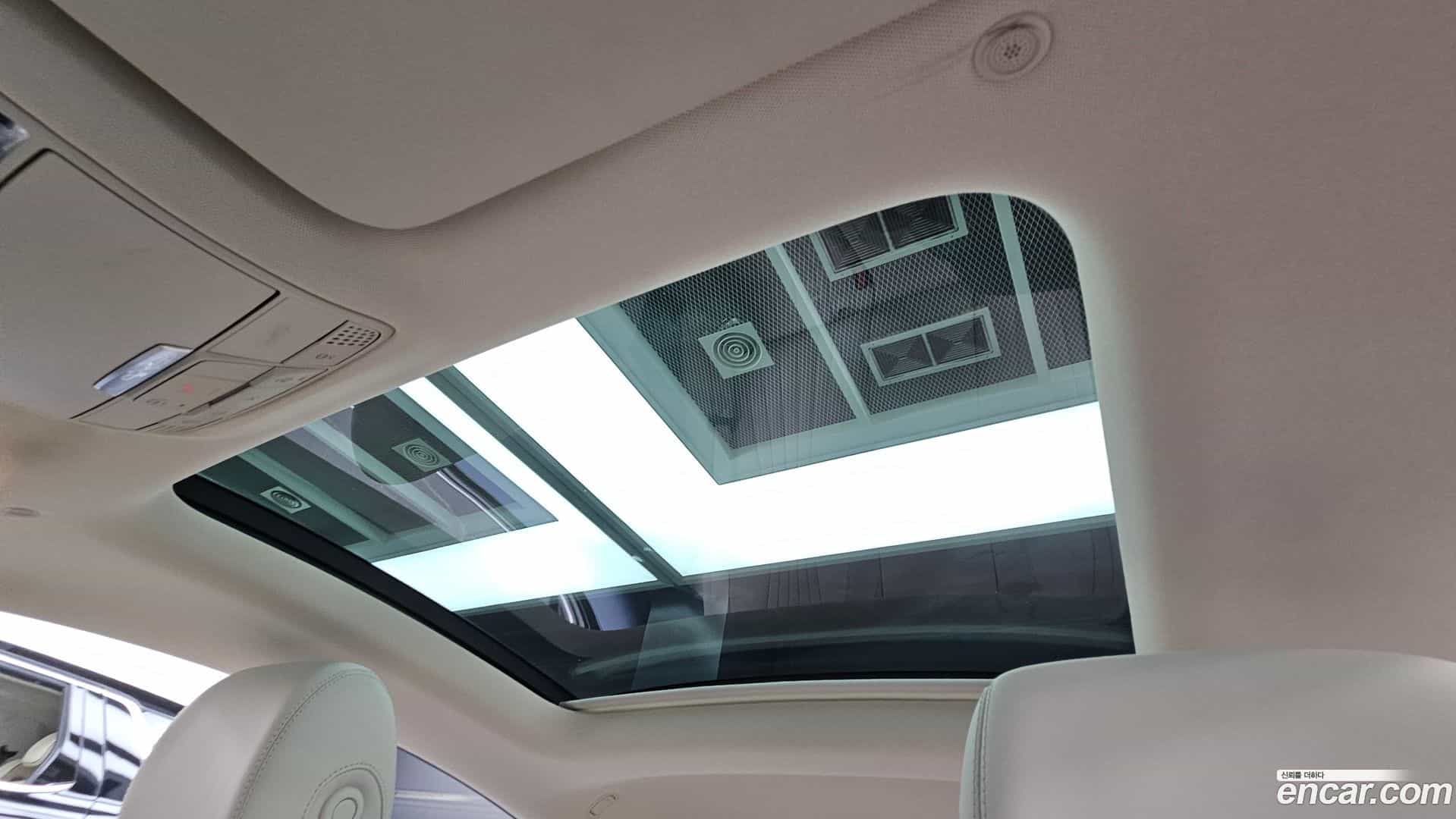 E-Class Mercedes-Benz 2023.8-OPTION-022