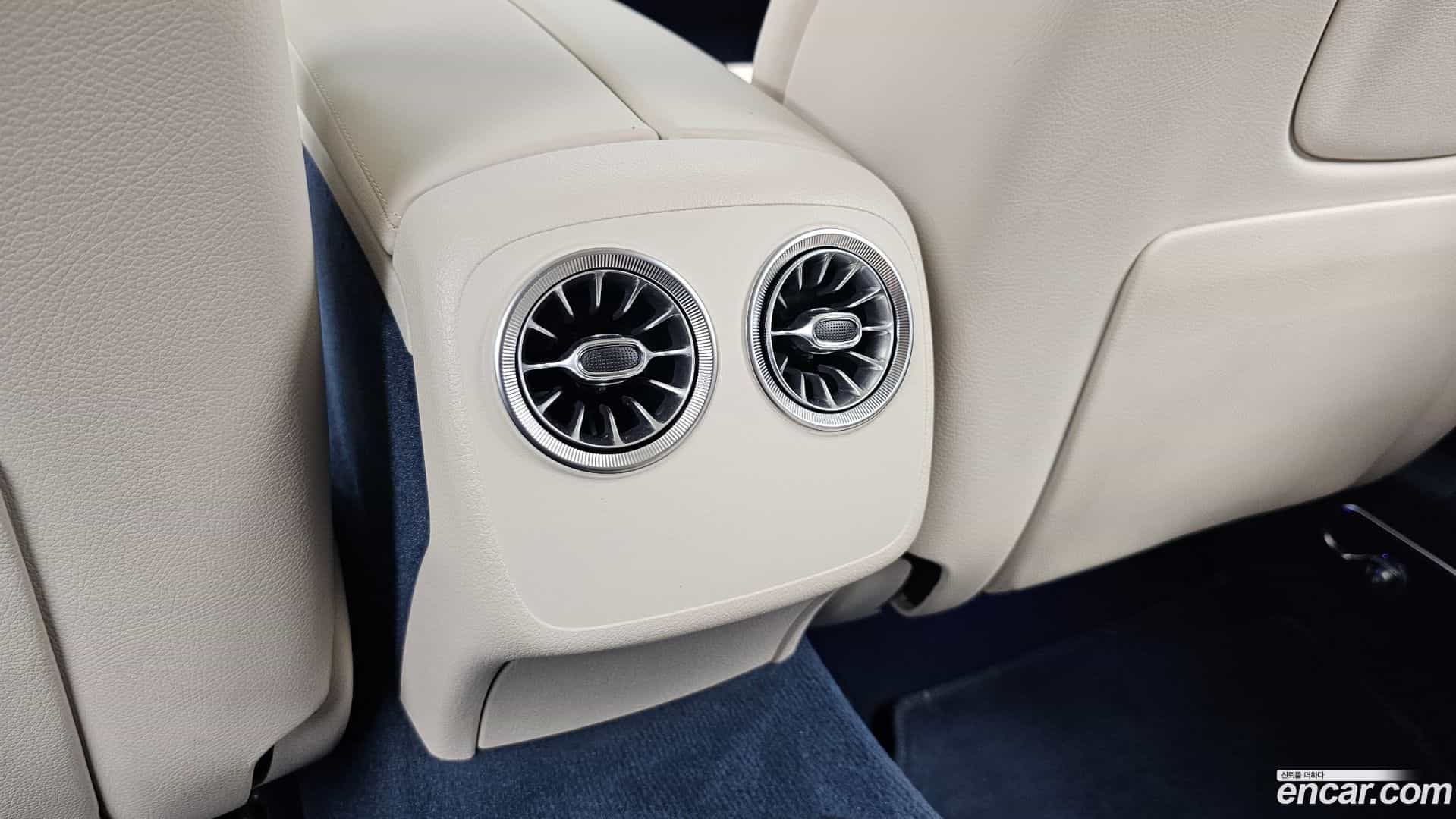E-Class Mercedes-Benz 2023.8-OPTION-023
