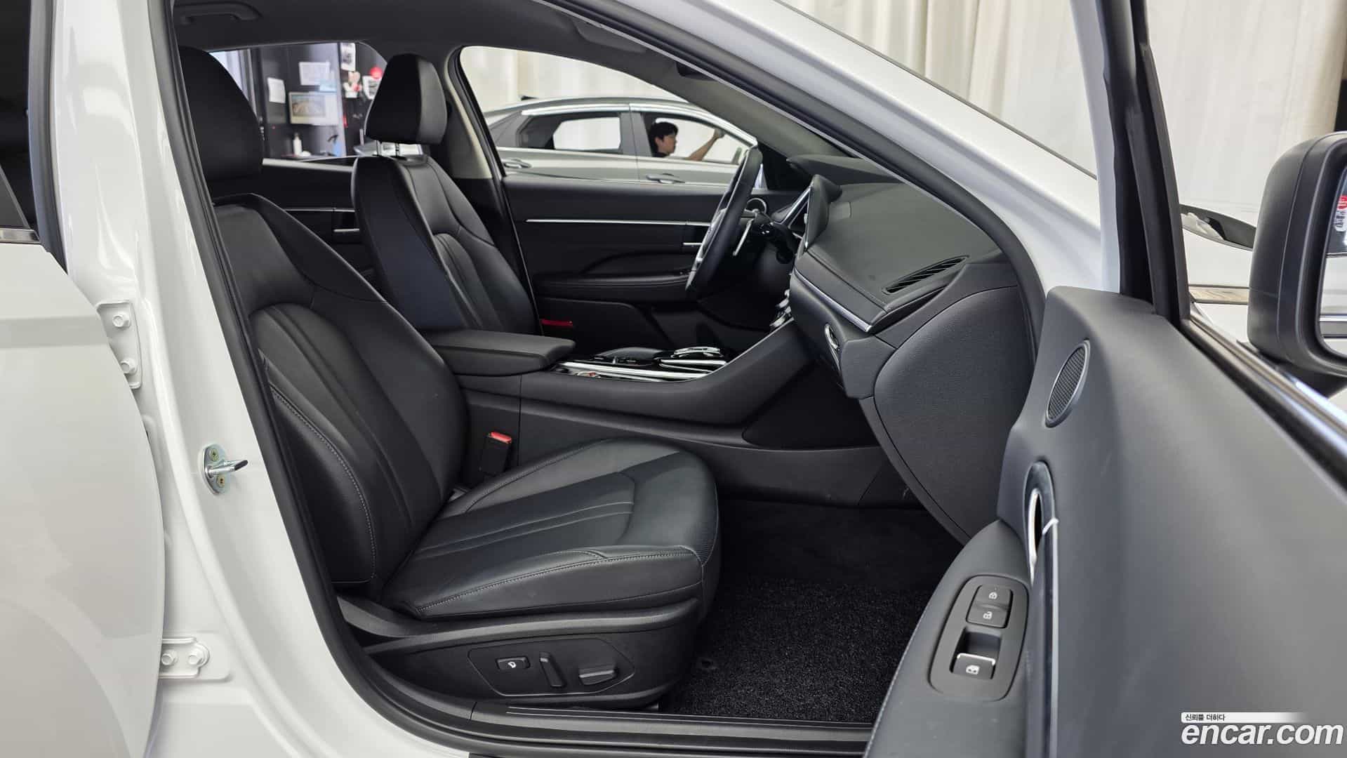 Sonata Hyundai 2022.6-OPTION-015