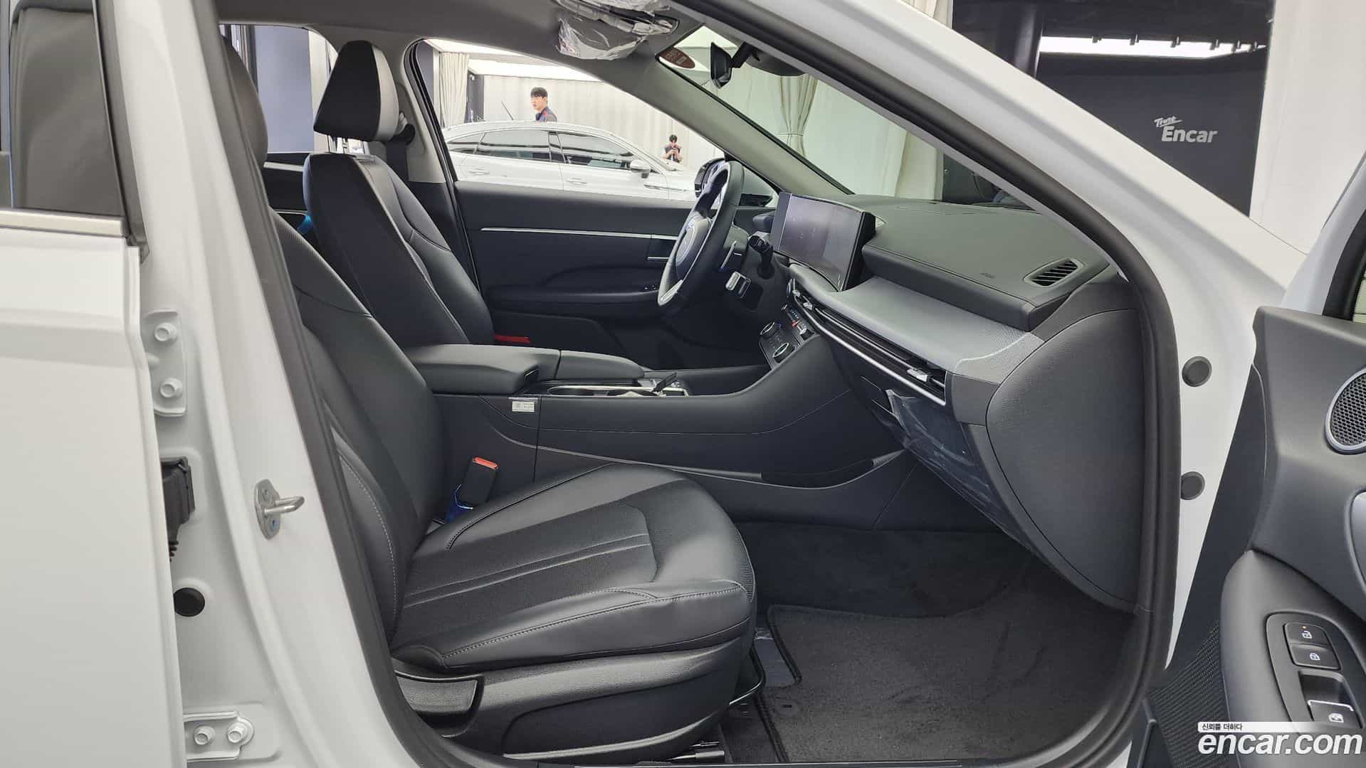 Sonata Hyundai 2025.10-OPTION-015