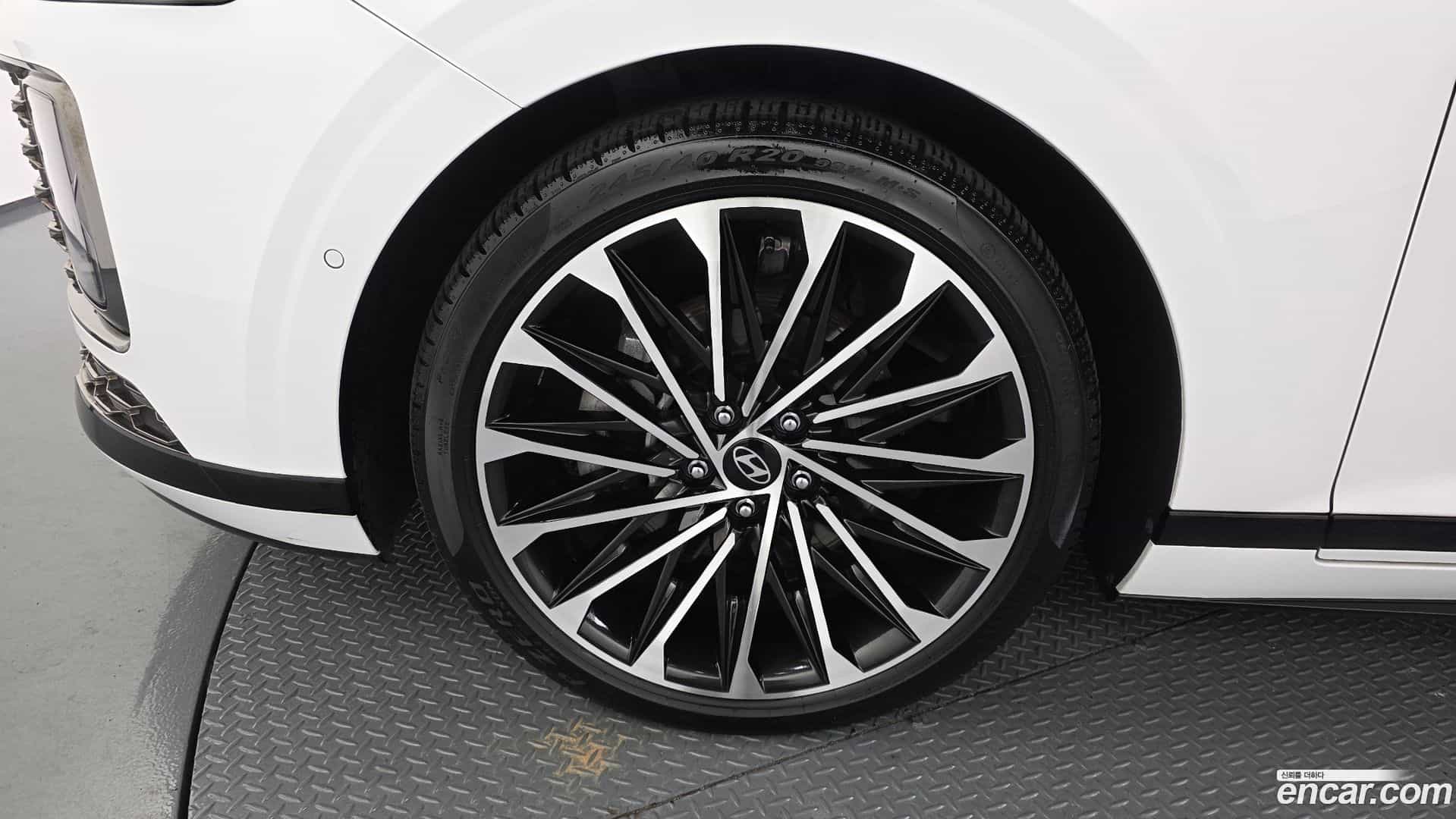 Grandeur Hyundai 2023.4-OUTER-005