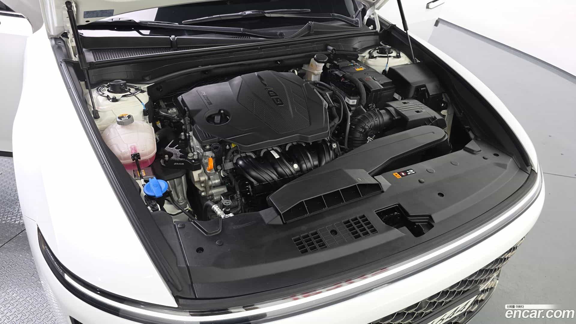Grandeur Hyundai 2023.4-OUTER-006