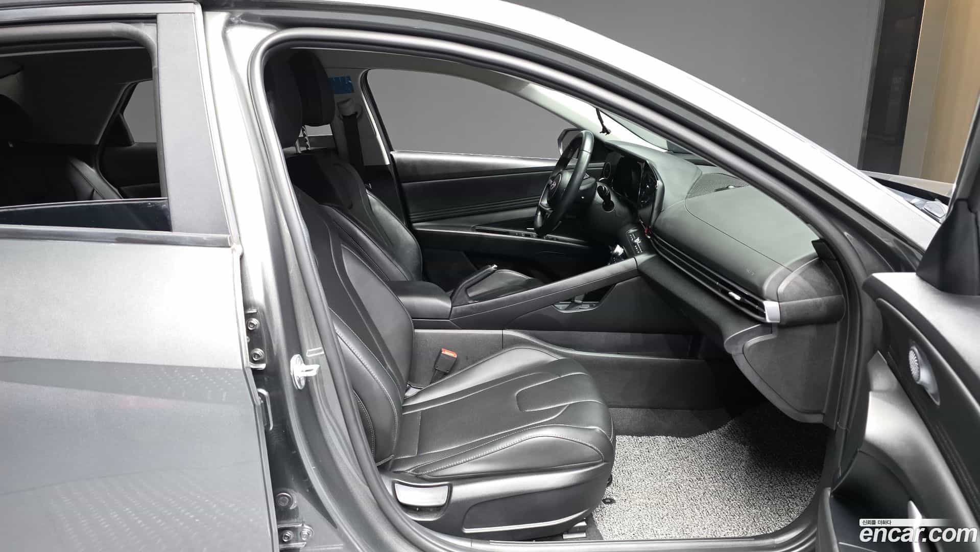 AVANTE Hyundai 2022.9-OPTION-015