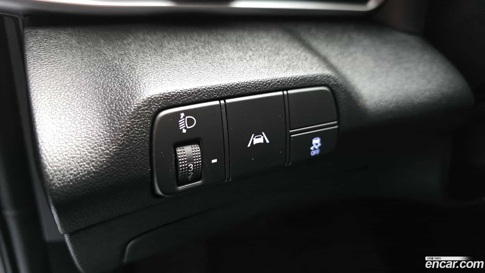 AVANTE Hyundai 2022.9-OPTION-021