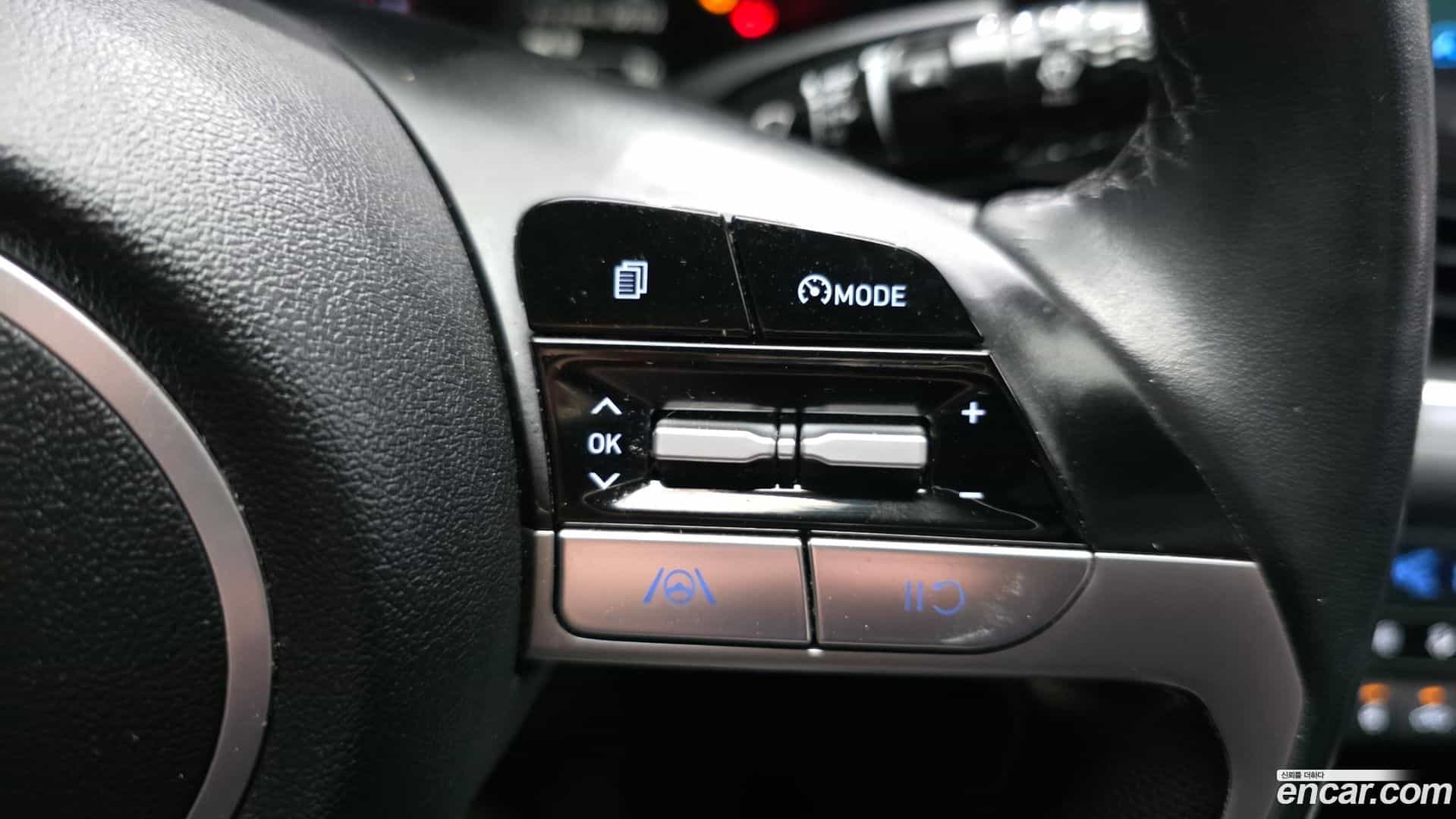 AVANTE Hyundai 2022.9-OPTION-022