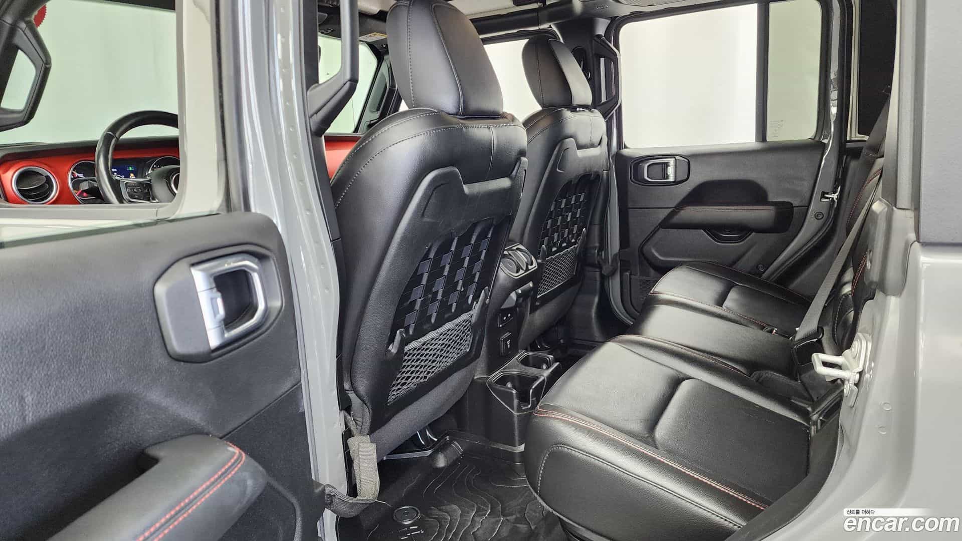 Gladiator Jeep 2021.2-INNER-036