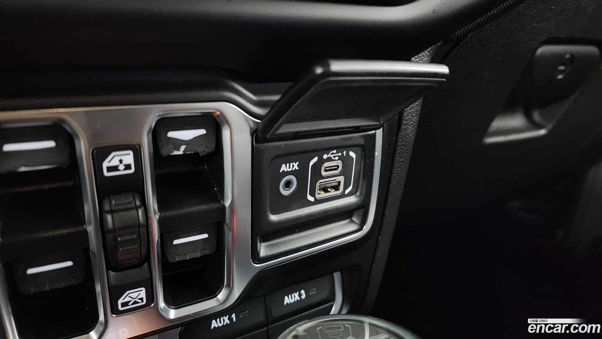 Gladiator Jeep 2021.2-OPTION-043