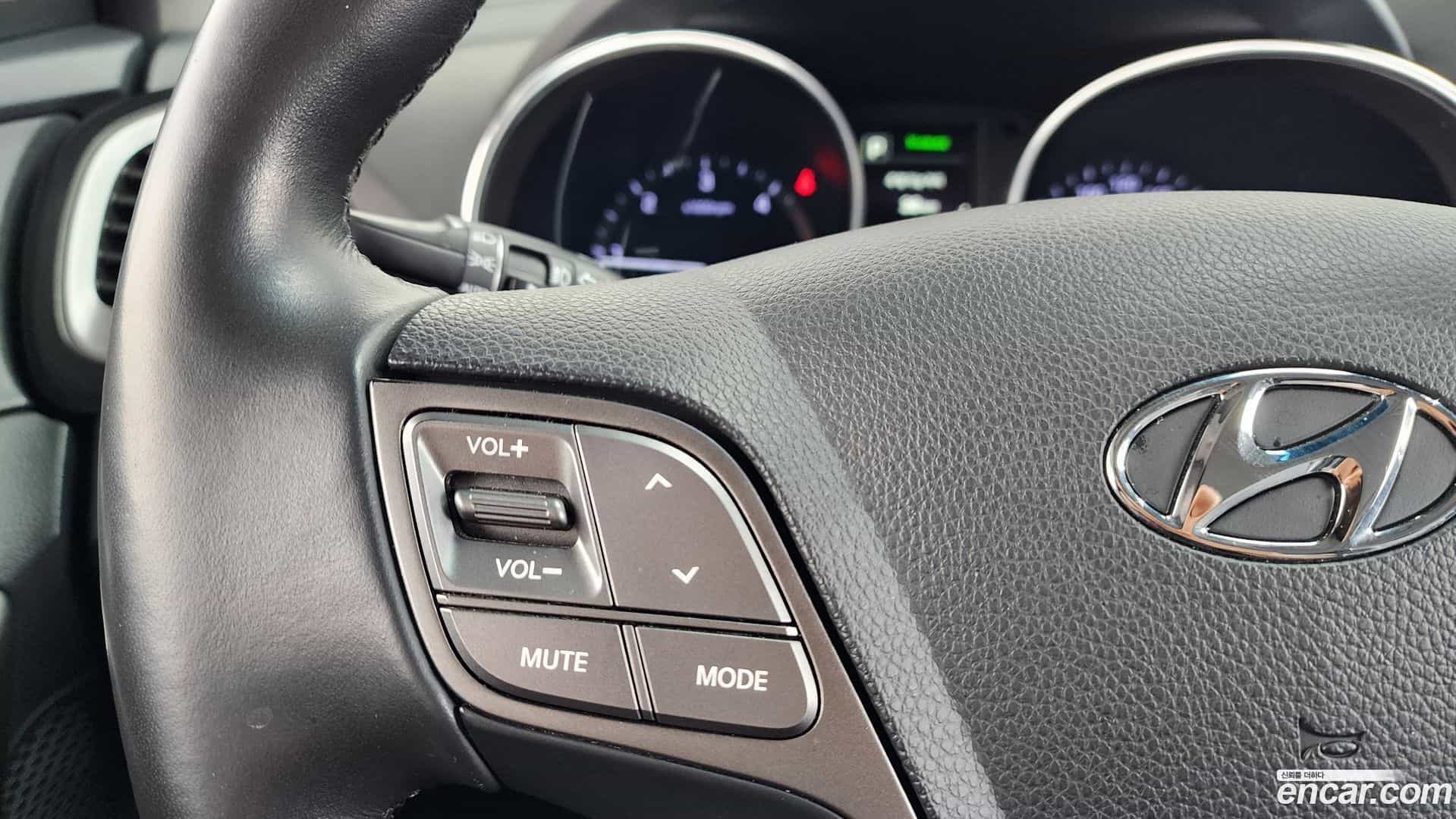 Santafe Hyundai 2015.9-OPTION-023