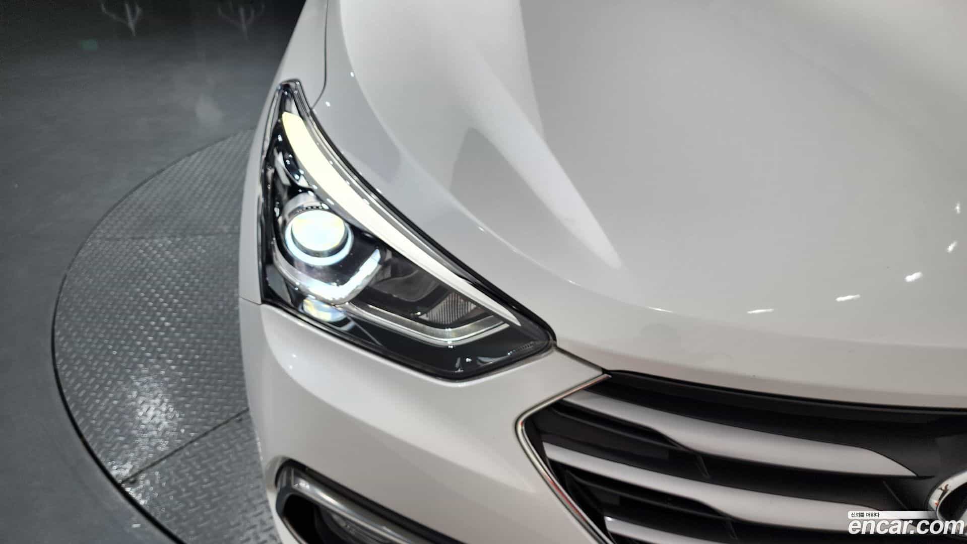 Santafe Hyundai 2015.9-OUTER-032