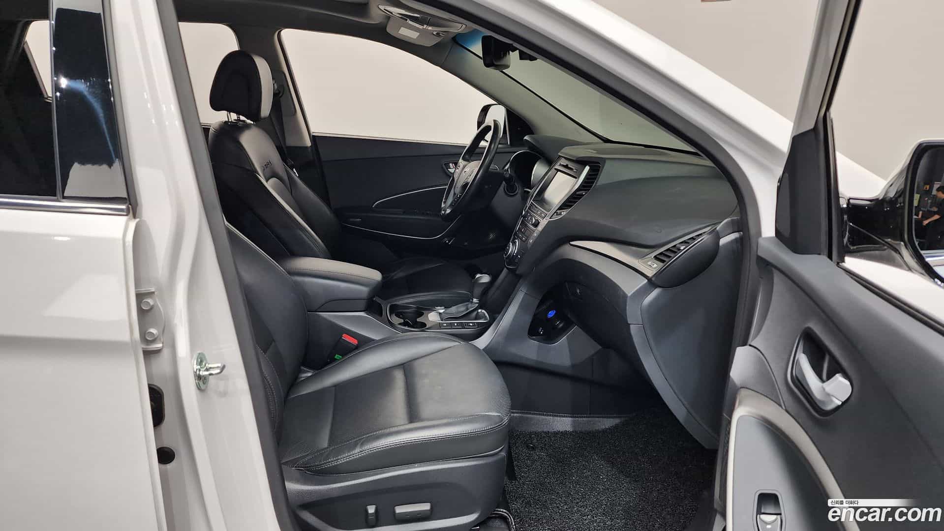 Santafe Hyundai 2015.9-INNER-036