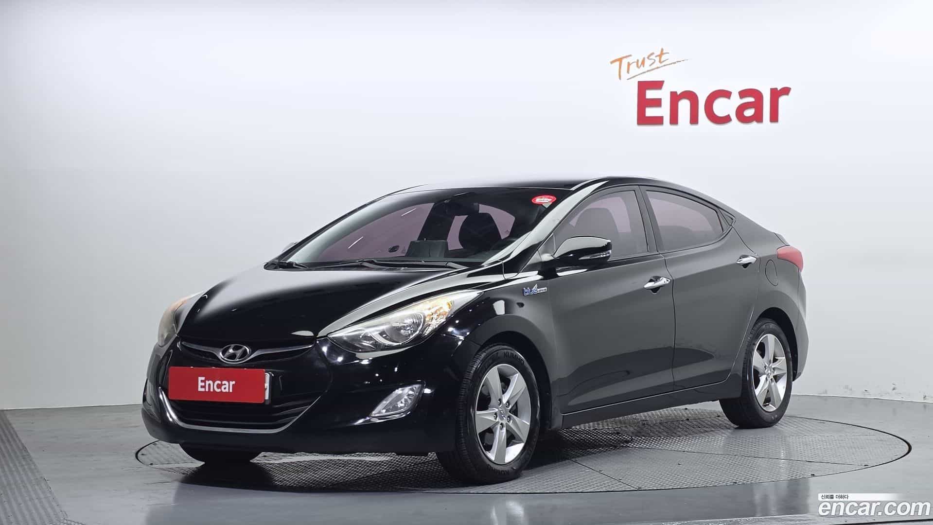 AVANTE Hyundai 2011.10-OUTER-001