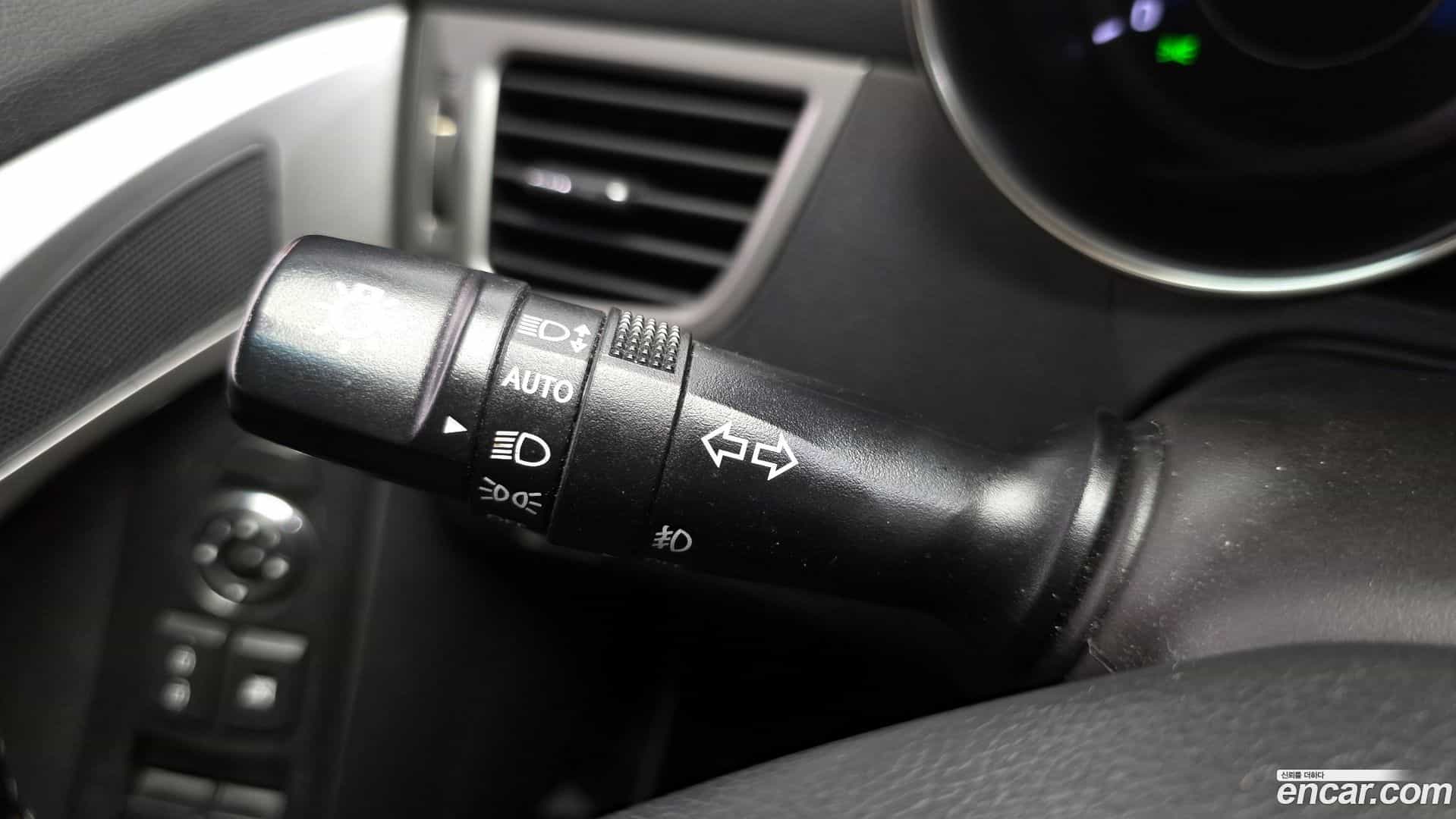 AVANTE Hyundai 2011.10-OPTION-020