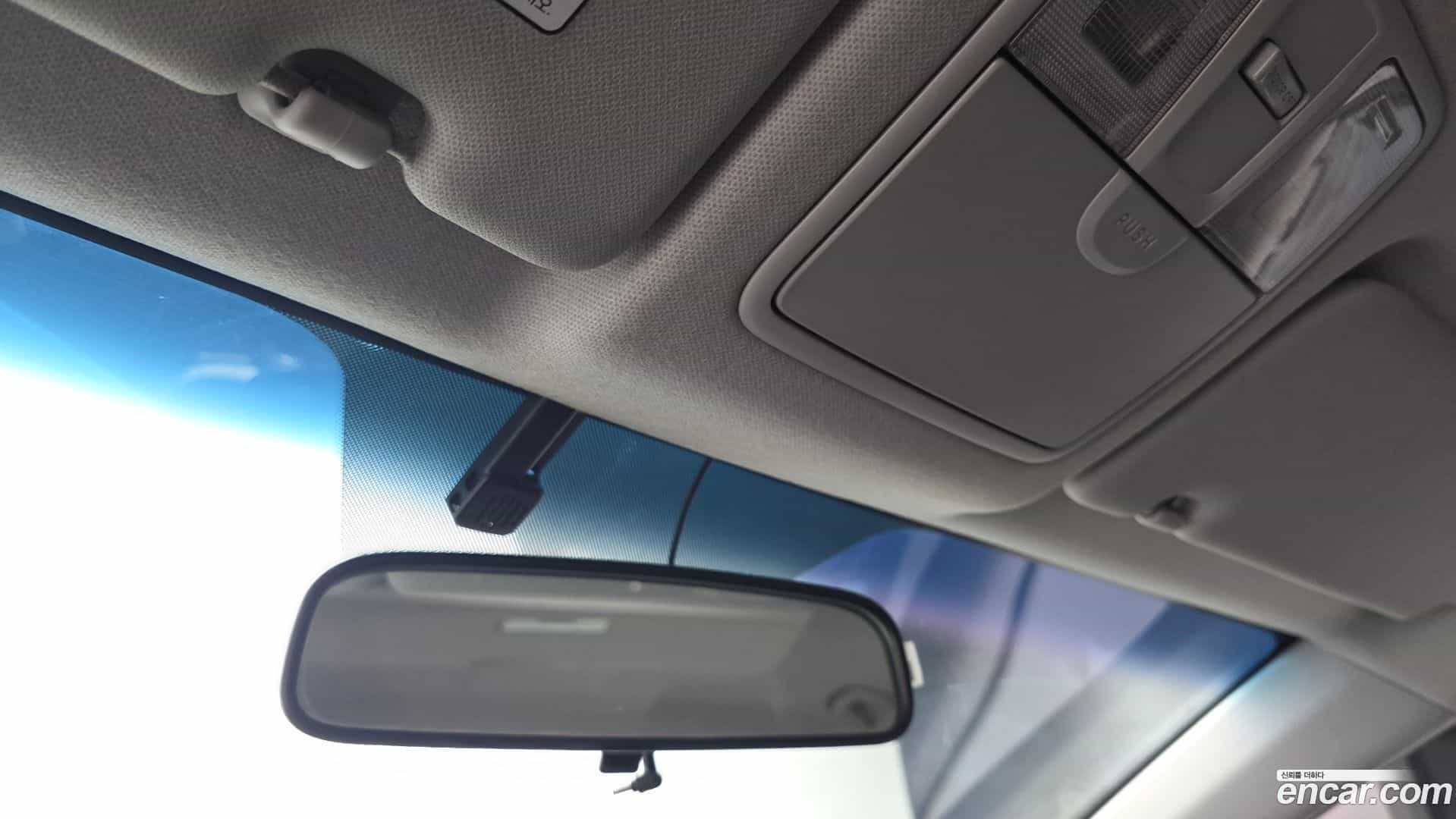 AVANTE Hyundai 2011.10-OPTION-022
