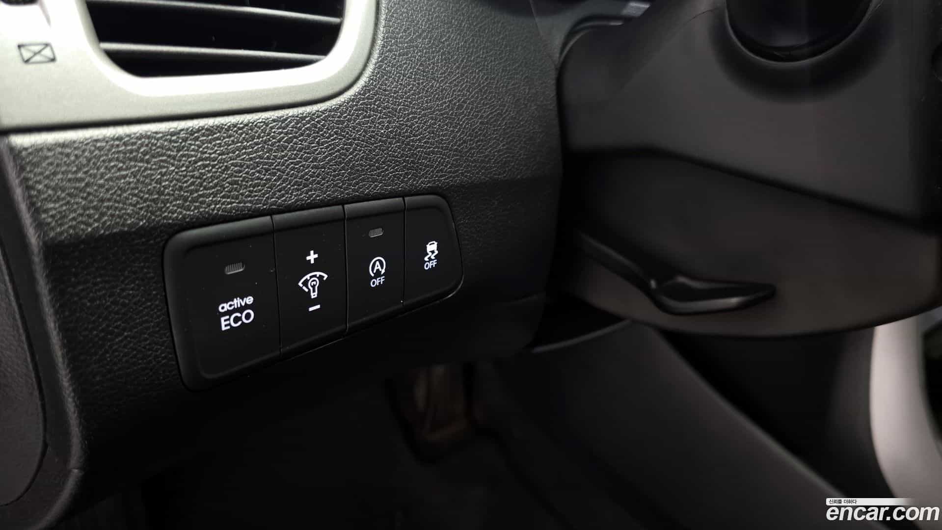 AVANTE Hyundai 2011.10-OPTION-023