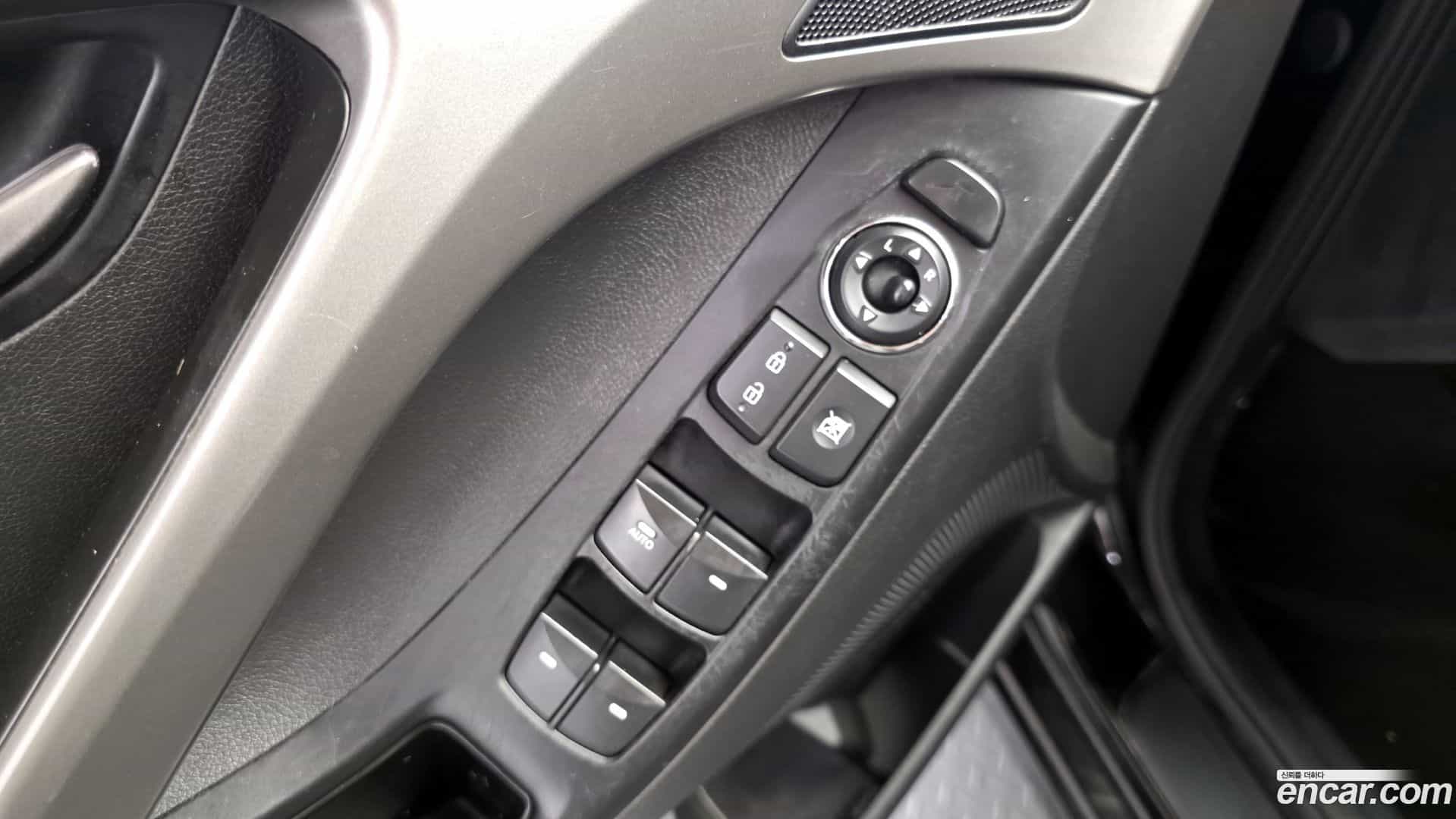 AVANTE Hyundai 2011.10-OPTION-024