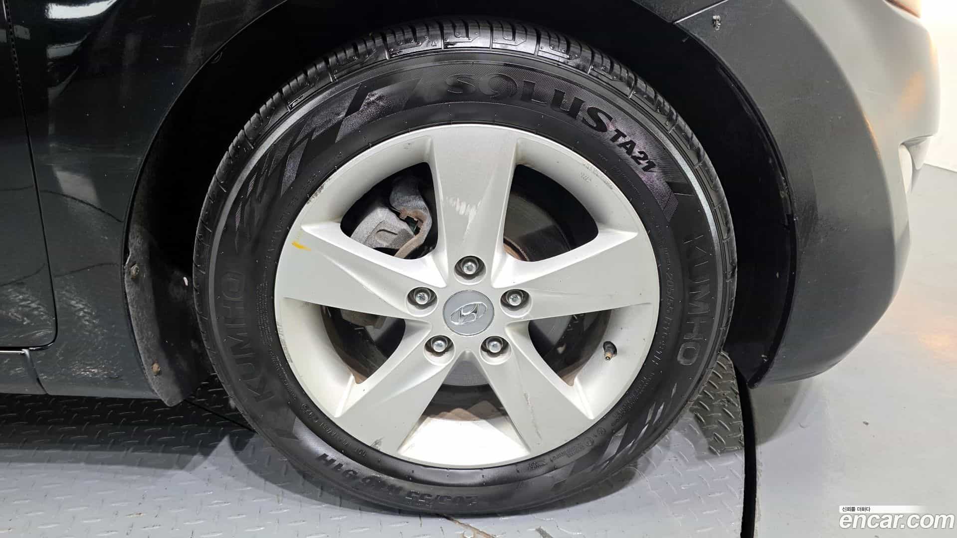 AVANTE Hyundai 2011.10-OUTER-031