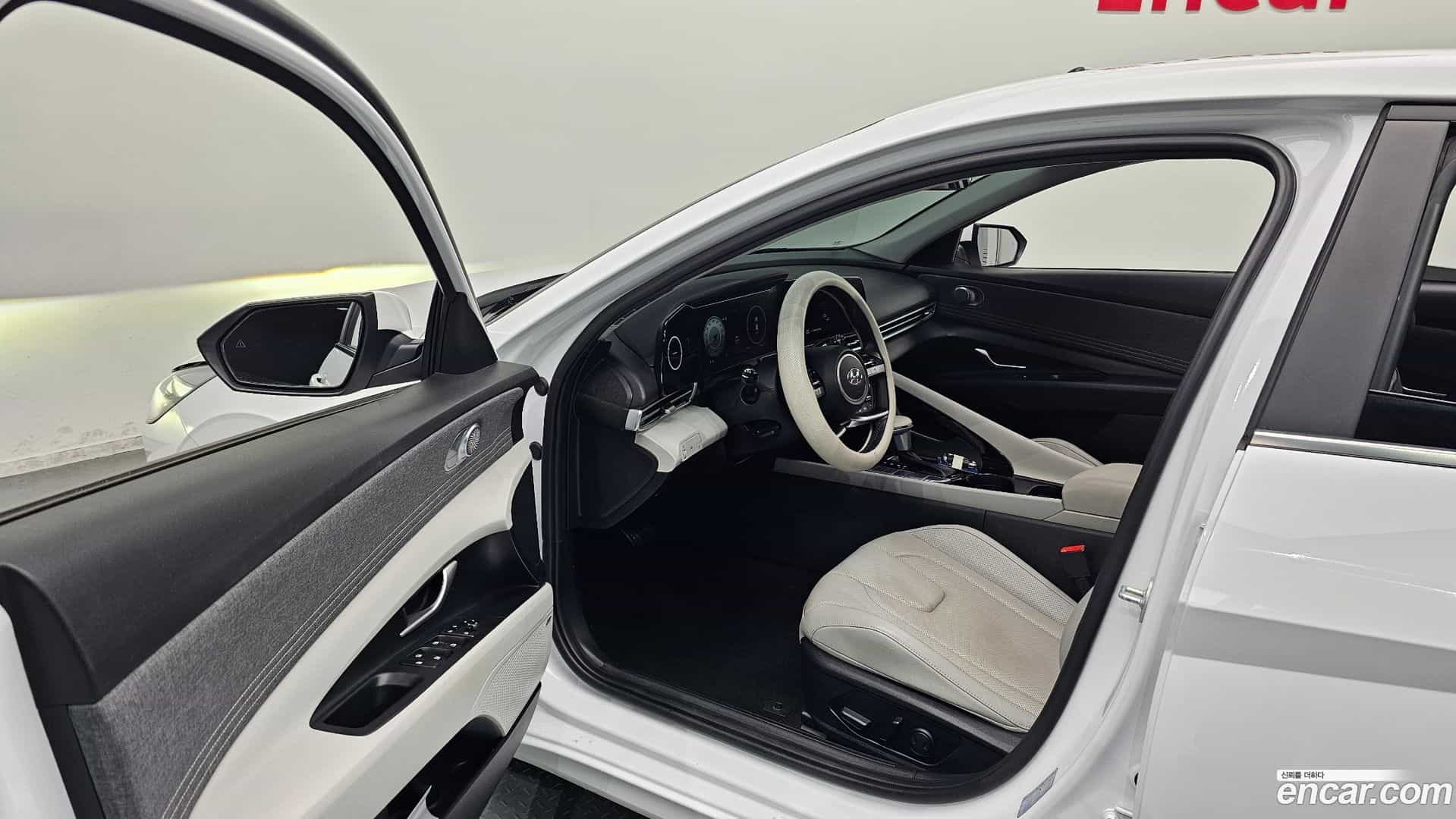AVANTE Hyundai 2021.8-INNER-010