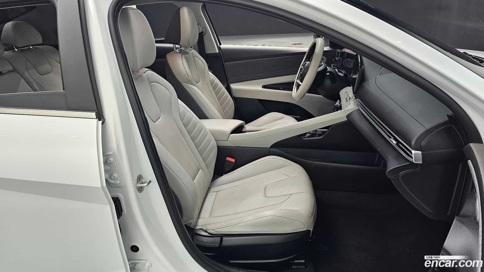 AVANTE Hyundai 2021.8-INNER-036