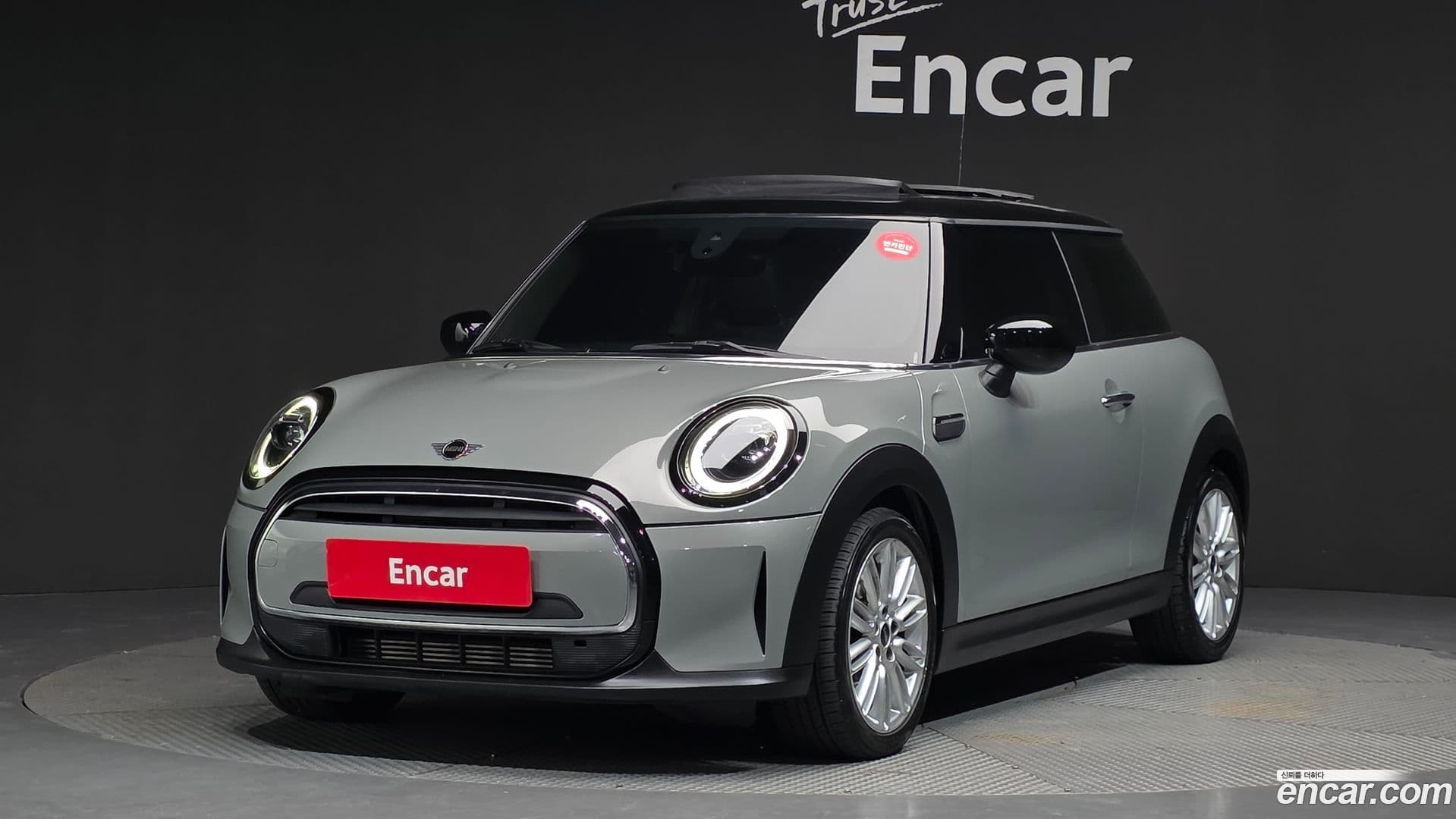 Main__Slider__Photo:Cooper Mini 2022.2-0