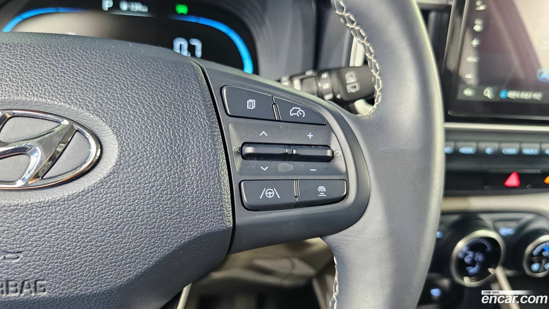 Venue Hyundai 2025.11-OPTION-020