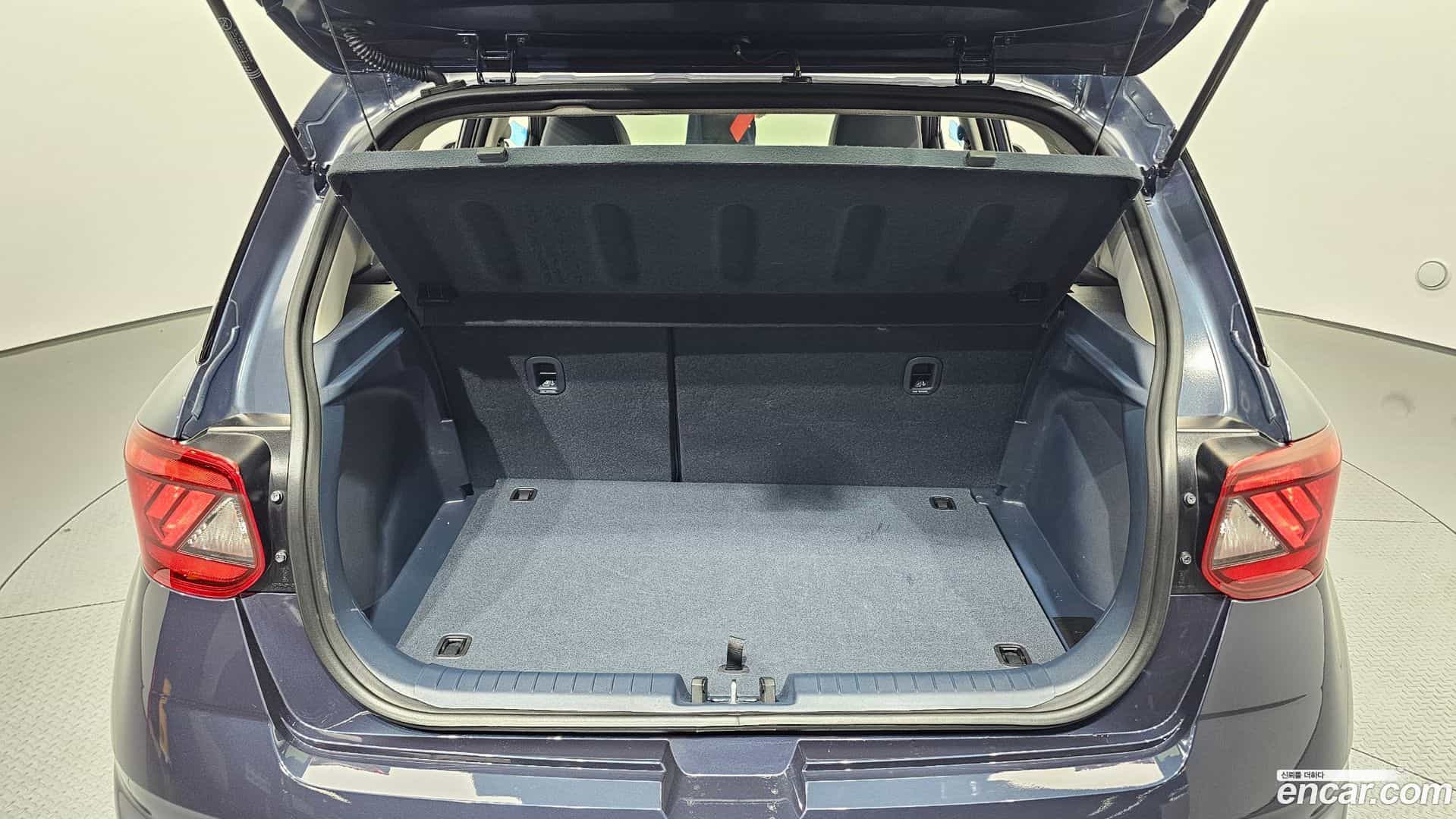 Venue Hyundai 2025.11-OPTION-021