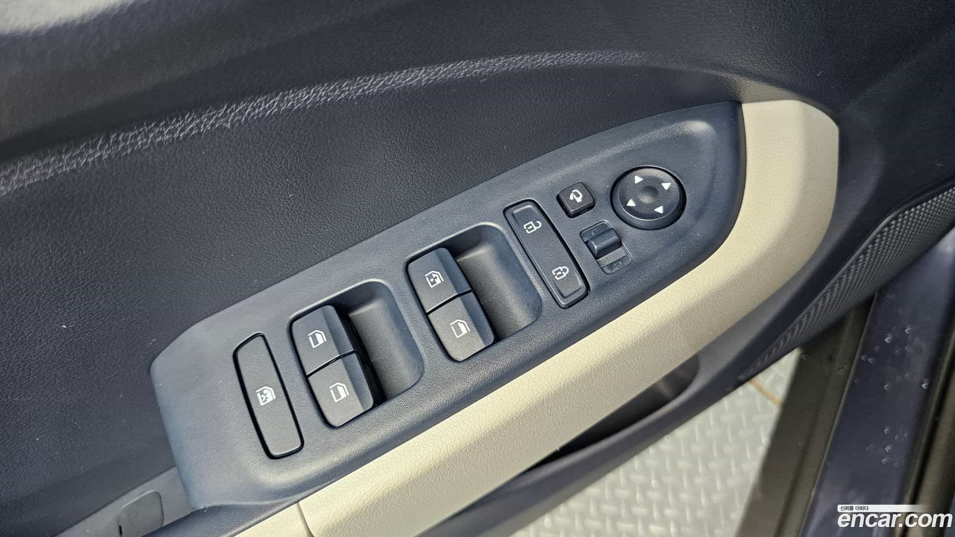 Venue Hyundai 2025.11-OPTION-040