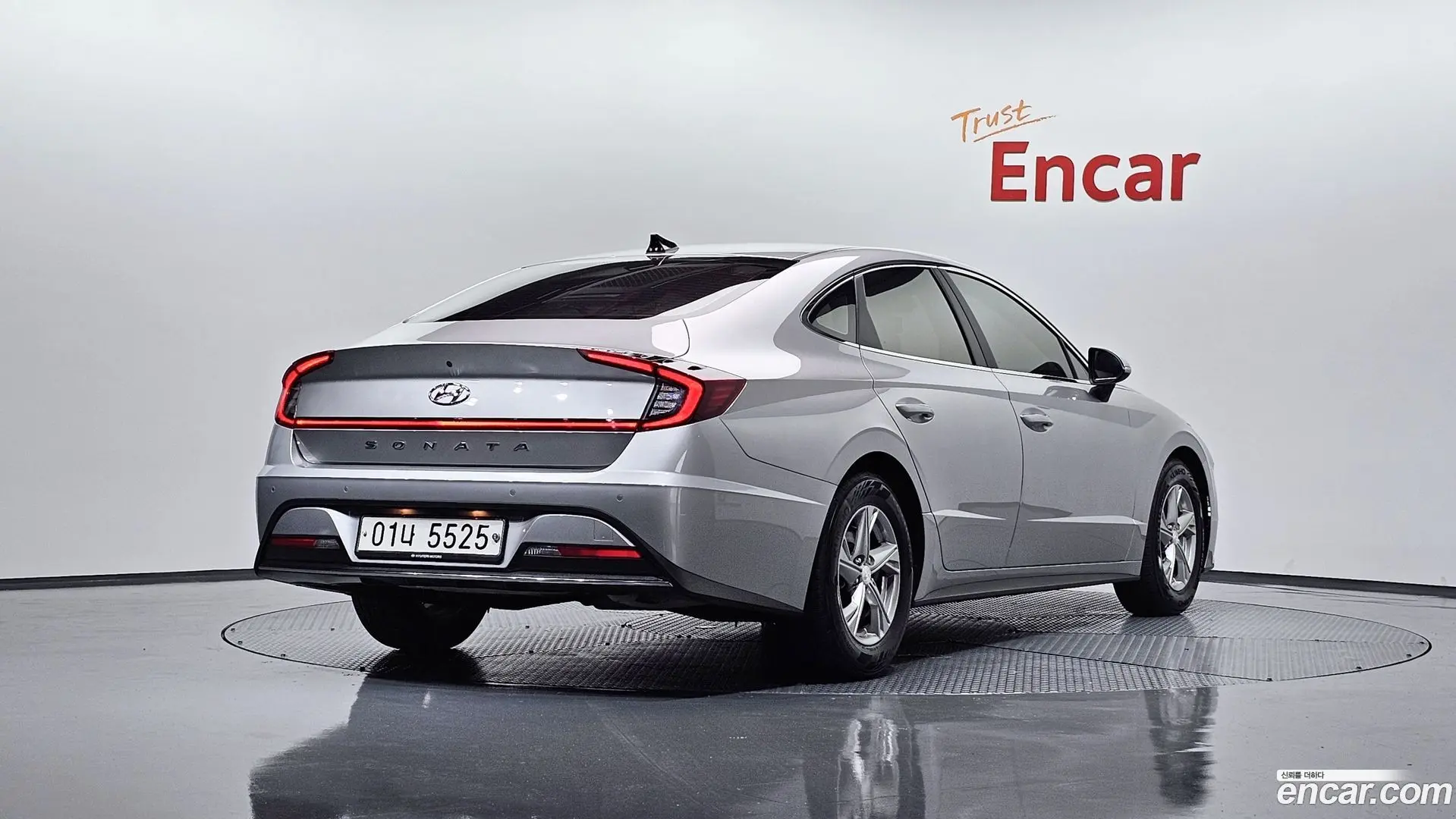 Main__Slider__Photo:Sonata Hyundai 2019.4-1