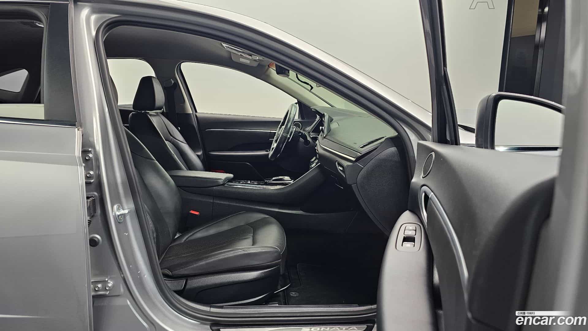 Sonata Hyundai 2019.4-INNER-036