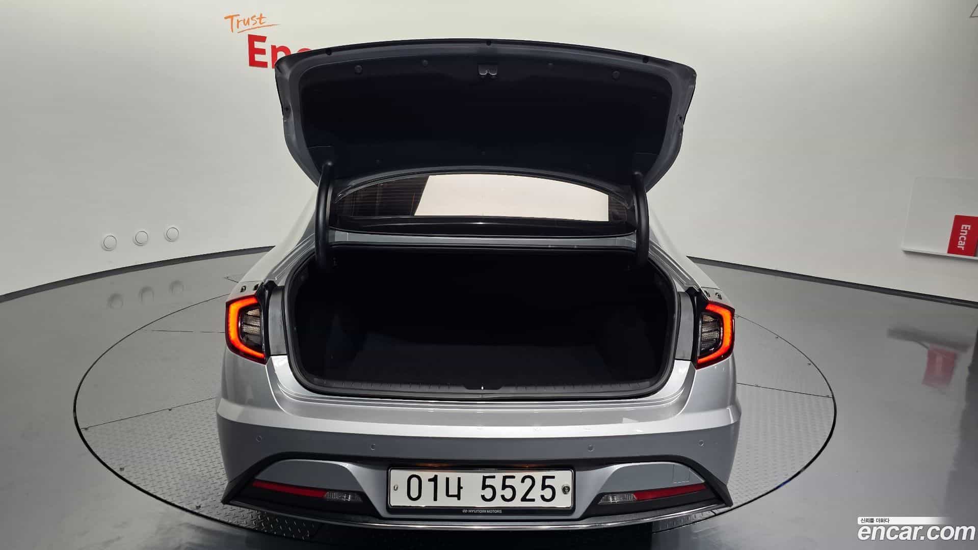 Sonata Hyundai 2019.4-OPTION-043