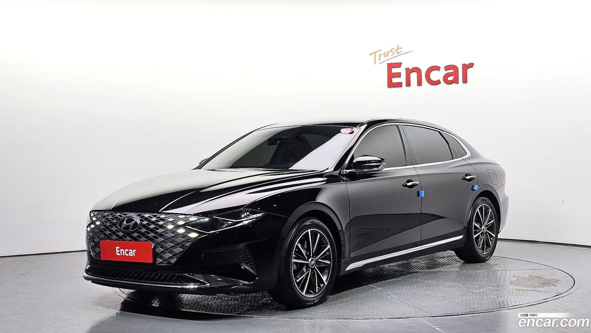 Main__Slider__Photo:Grandeur Hyundai 2020.2-0