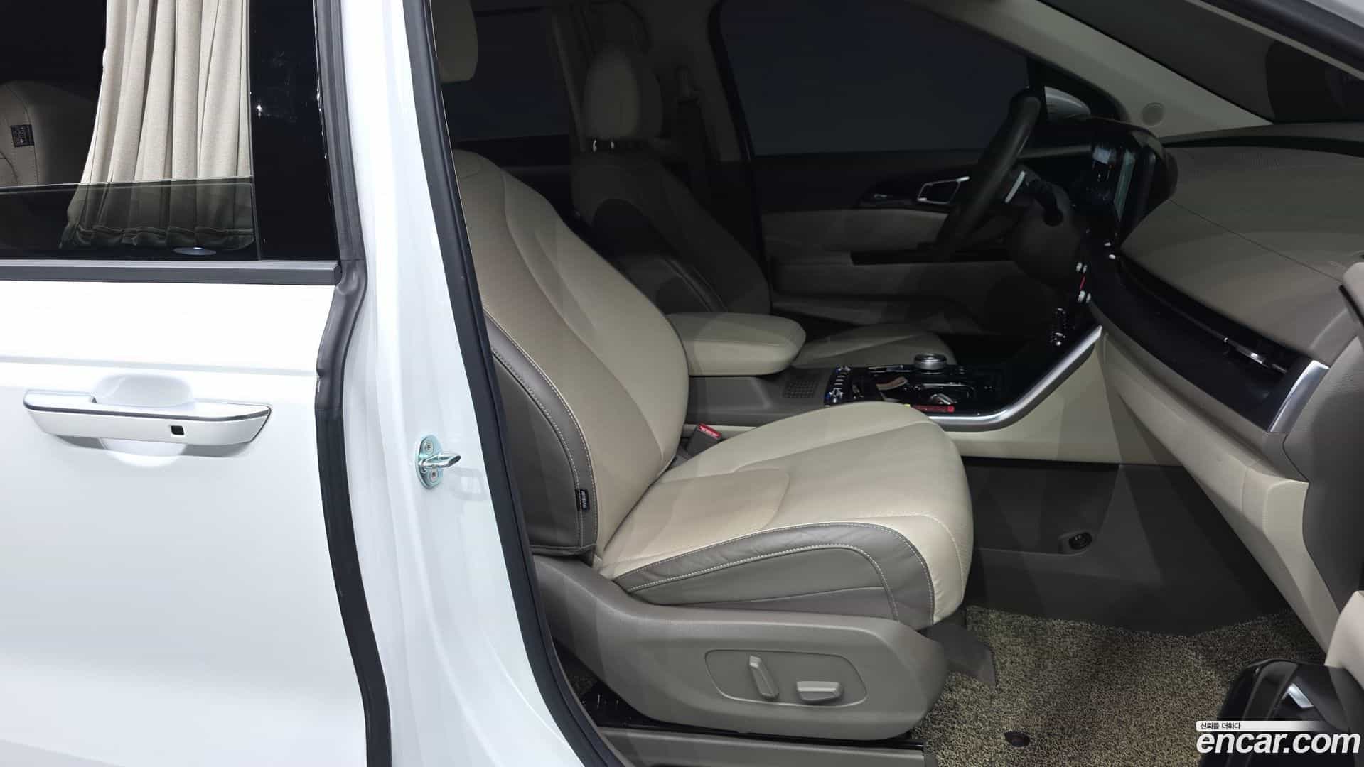 Canival Kia 2023.1-OPTION-015