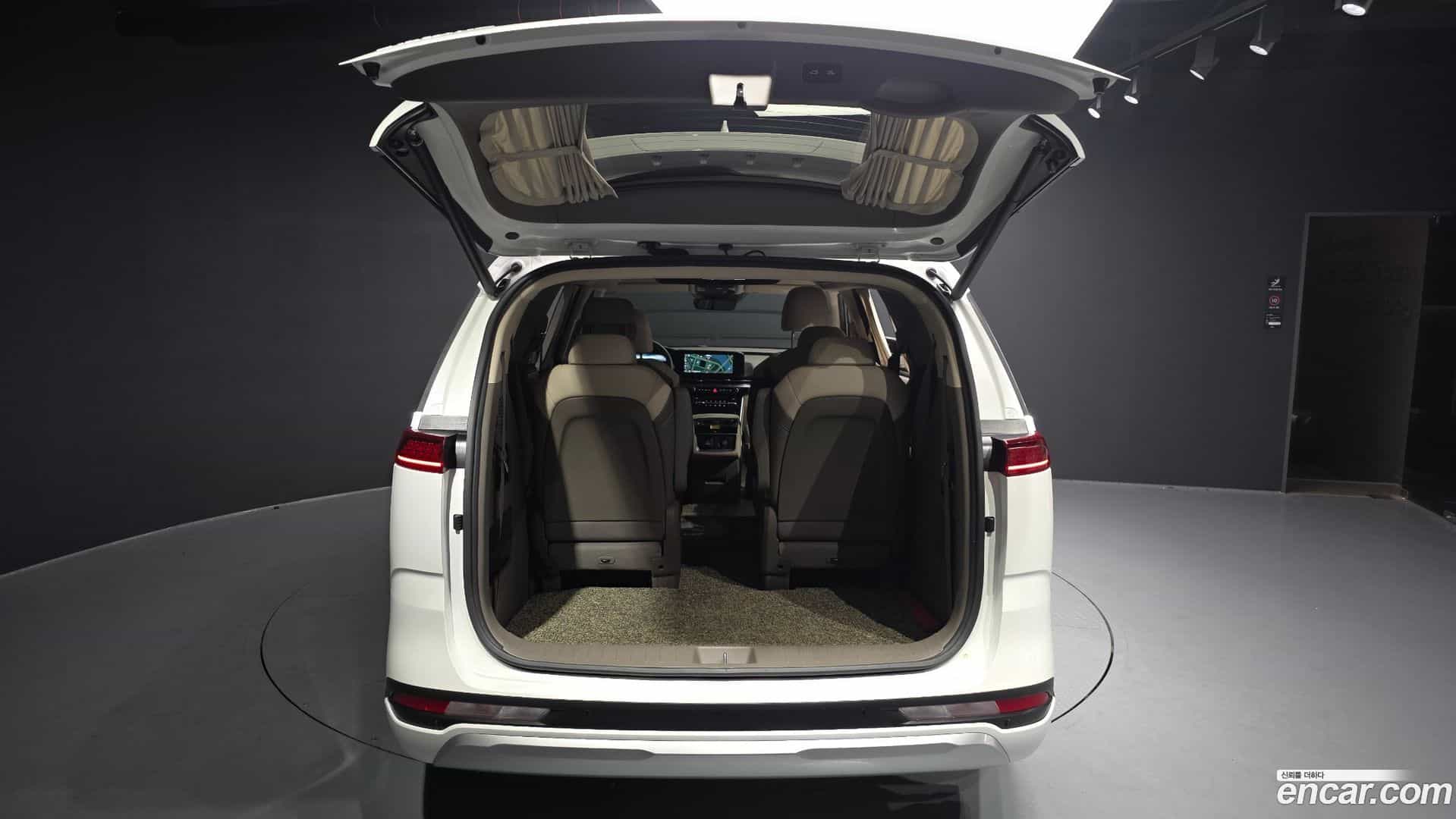 Canival Kia 2023.1-OPTION-024