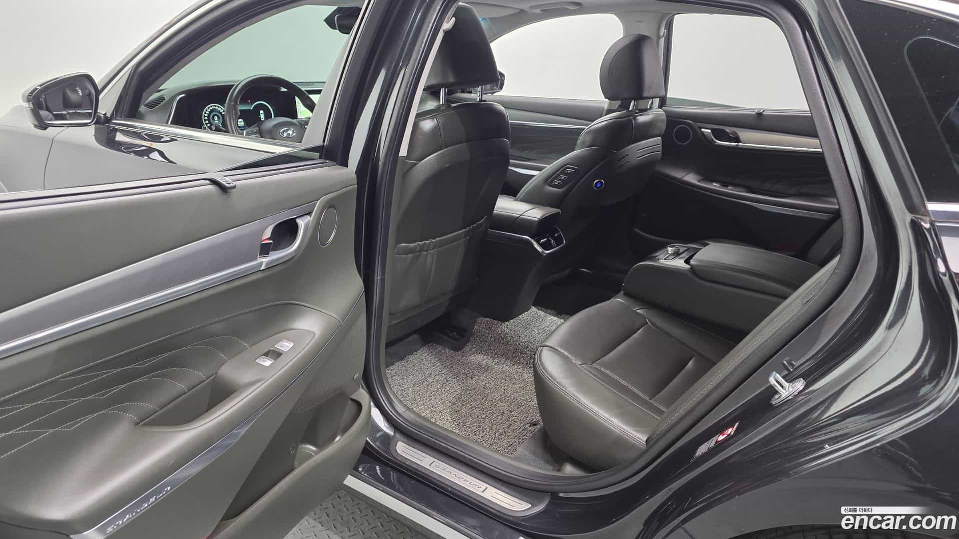 Grandeur Hyundai 2020.2-OPTION-016