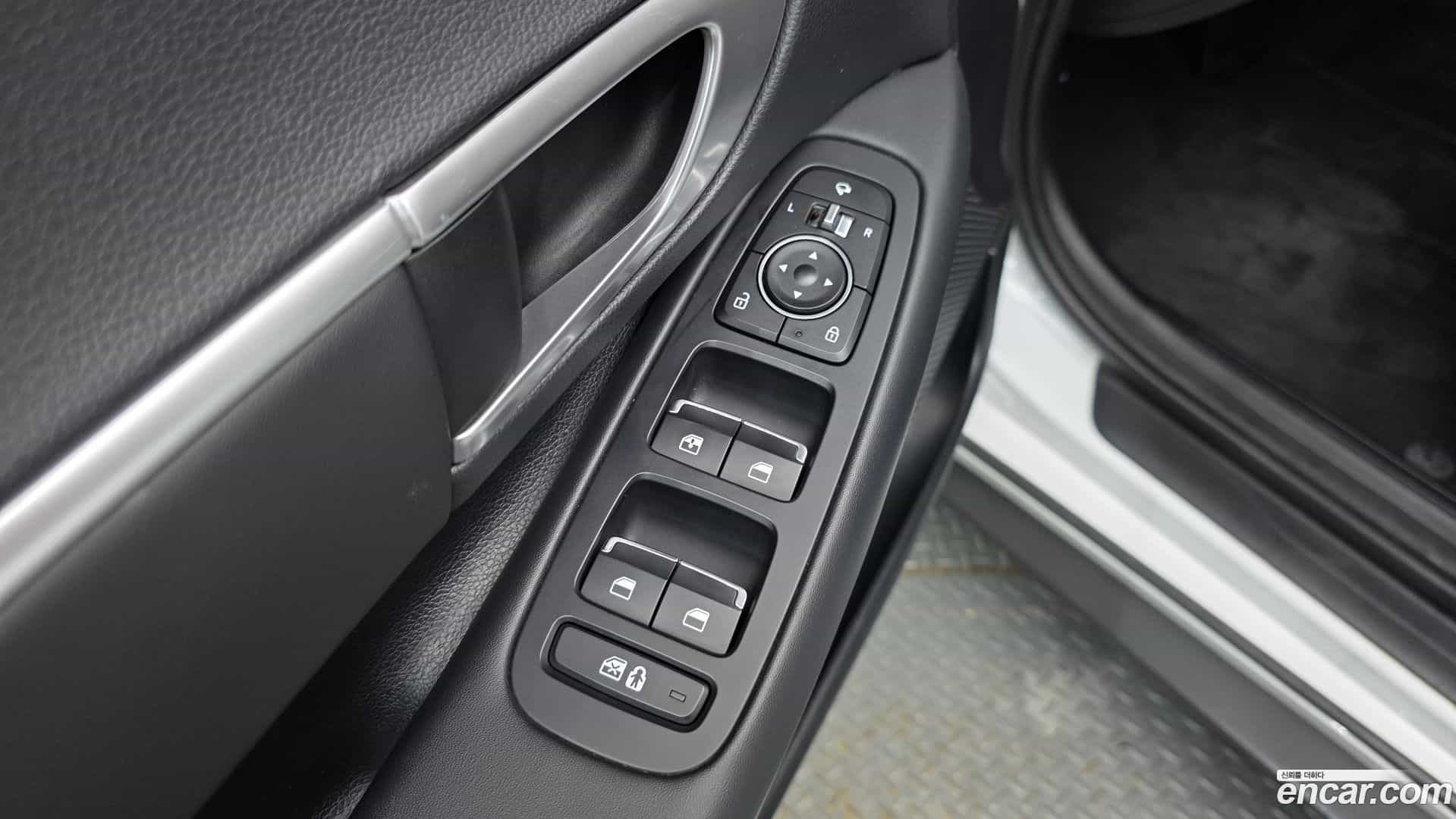 Sonata Hyundai 2019.5-OPTION-015