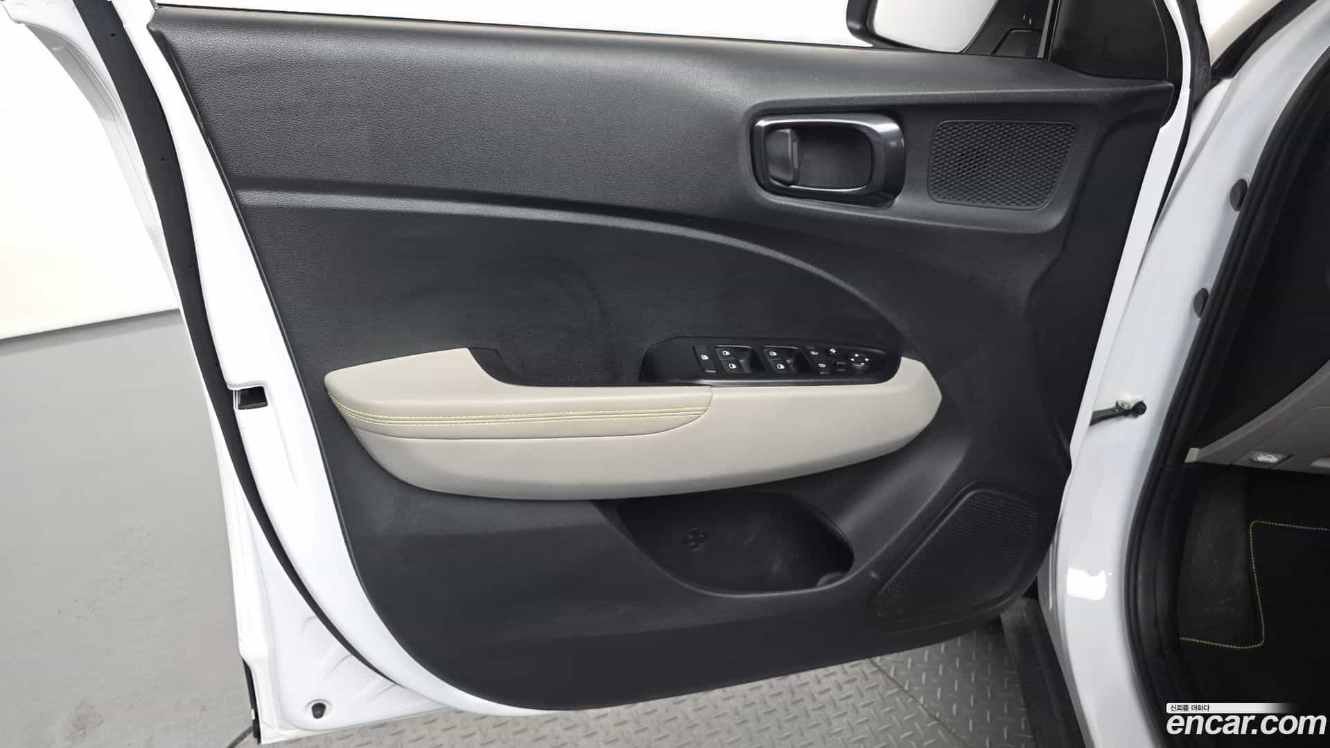 Venue Hyundai 2021.0-INNER-034