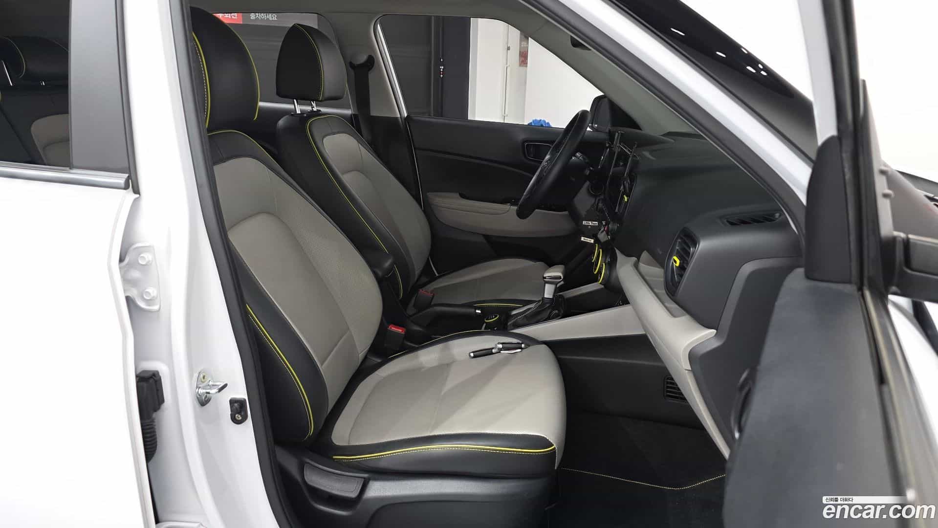 Venue Hyundai 2021.0-INNER-036