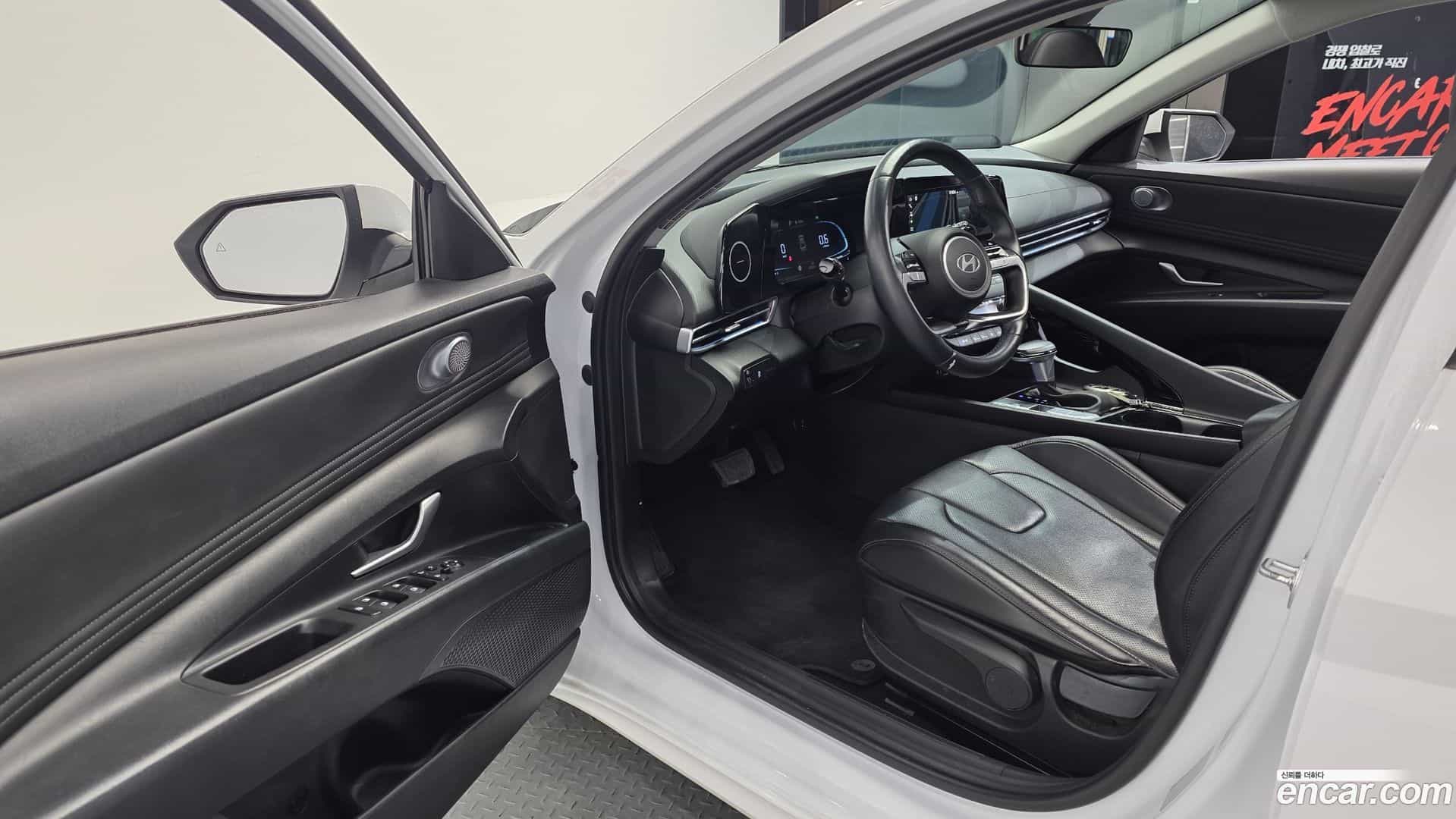 AVANTE Hyundai 2023.5-INNER-010