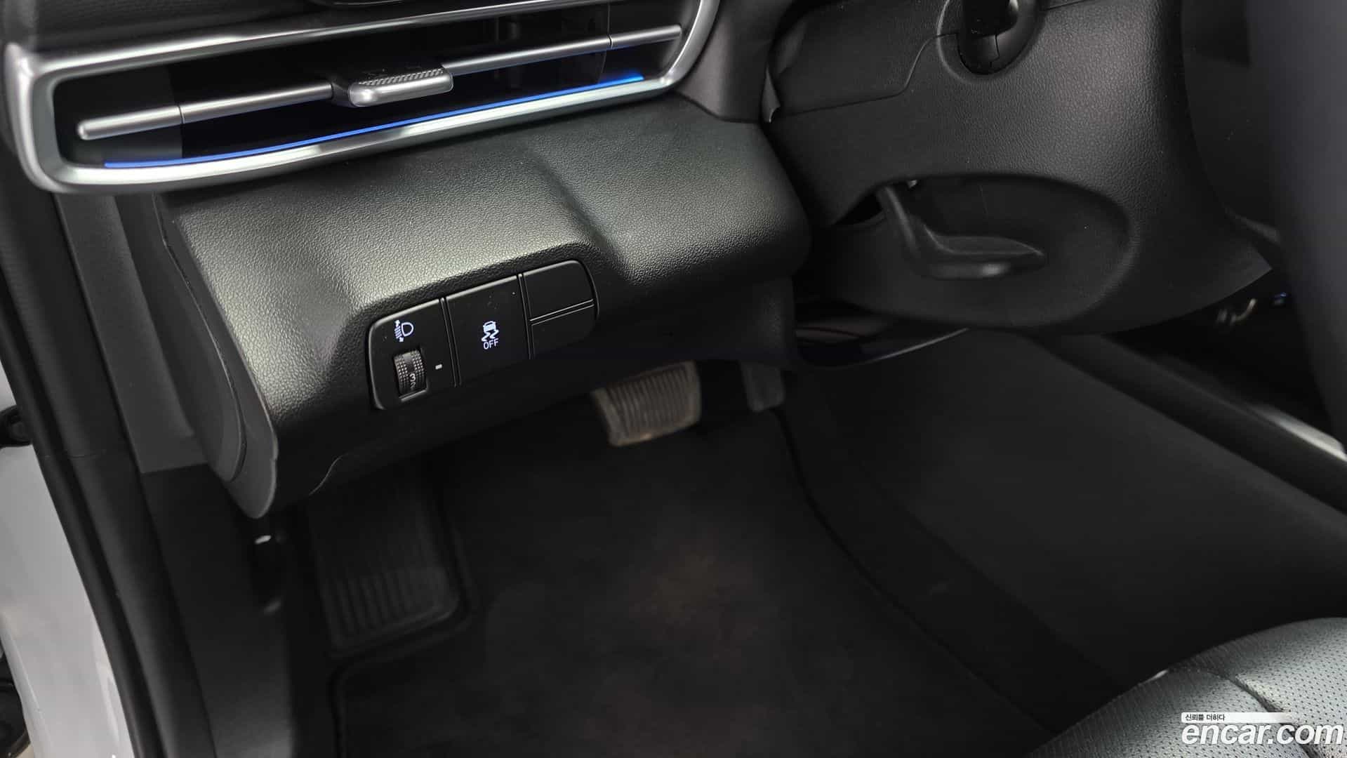 AVANTE Hyundai 2023.5-OPTION-018